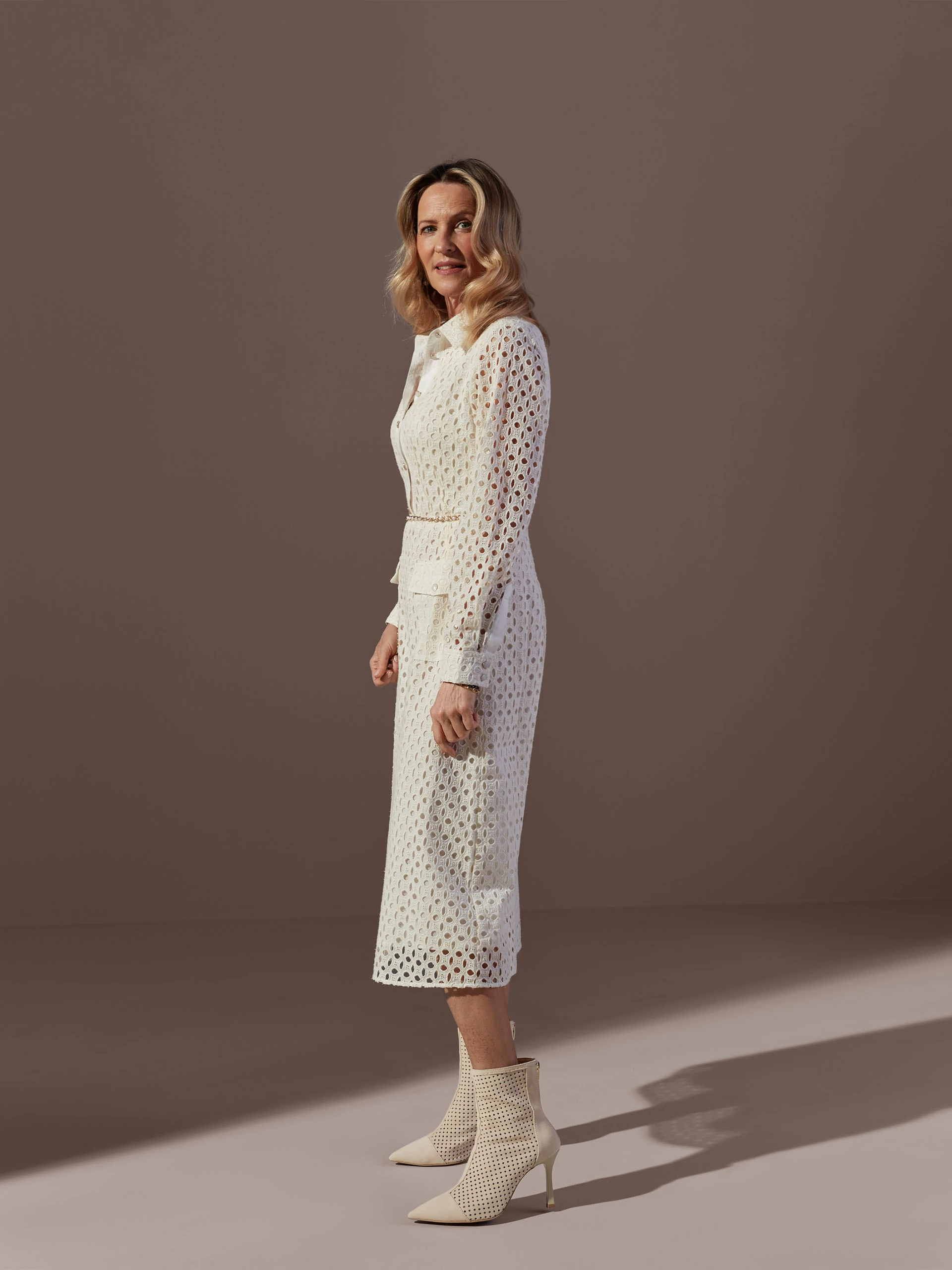Openwork écru dress