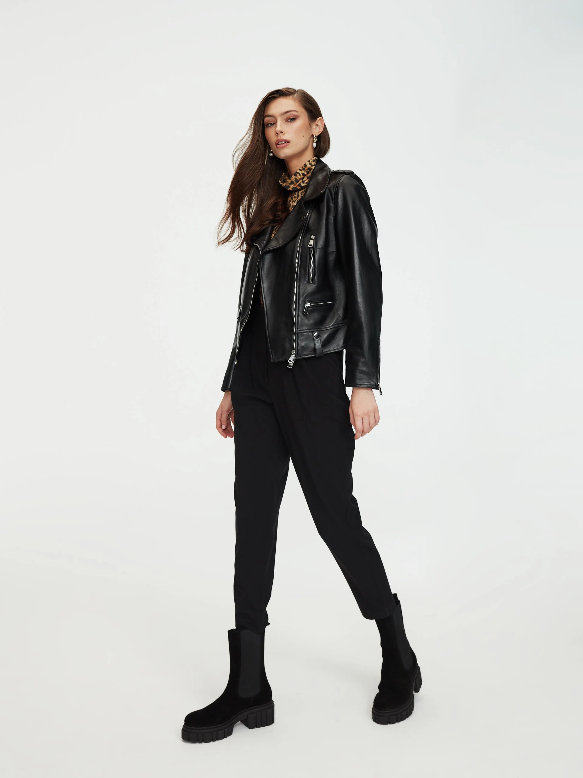 Black cigarette high-waisted pants