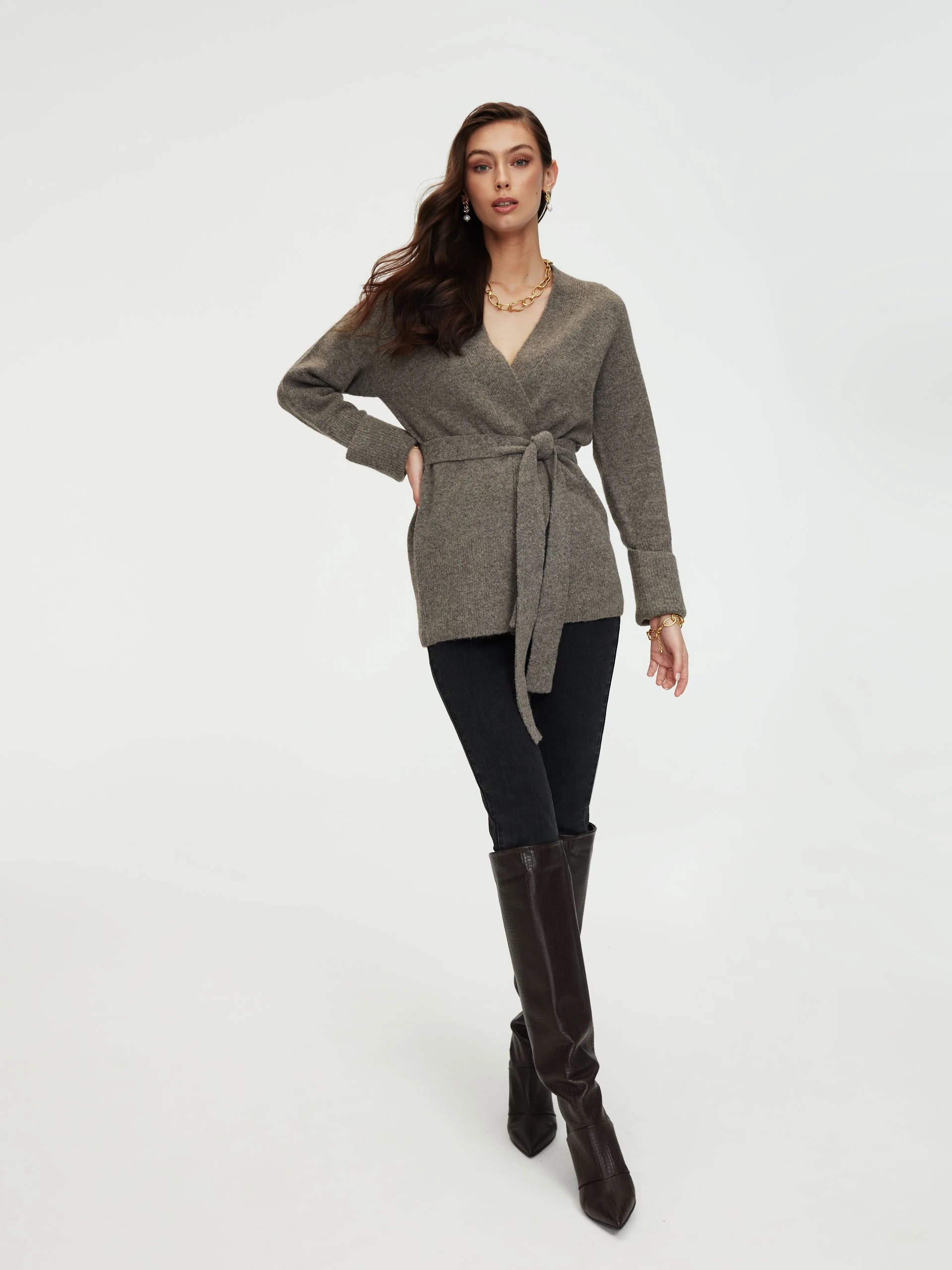 Brown sweater with waist tie