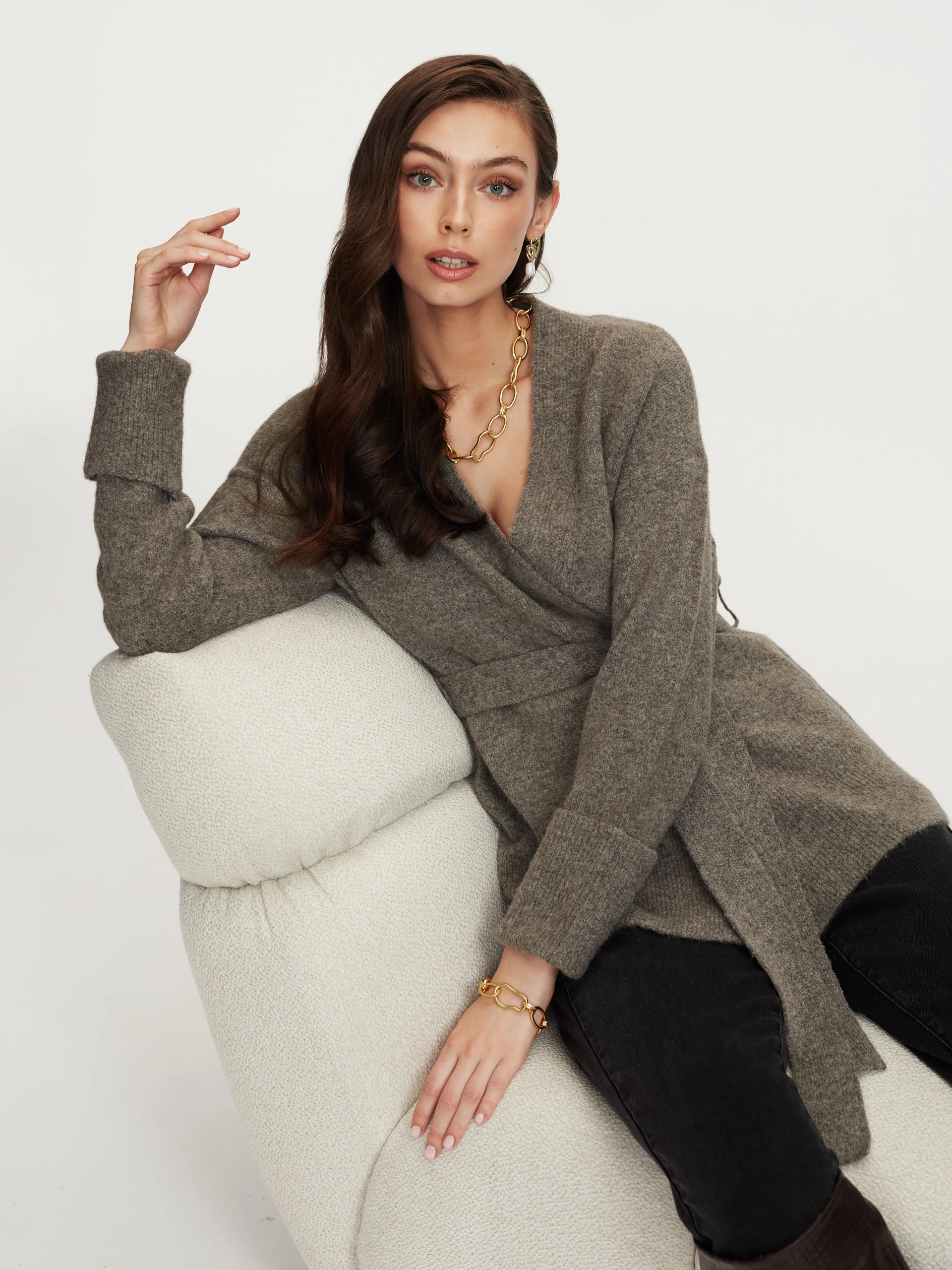 Brown sweater with waist tie