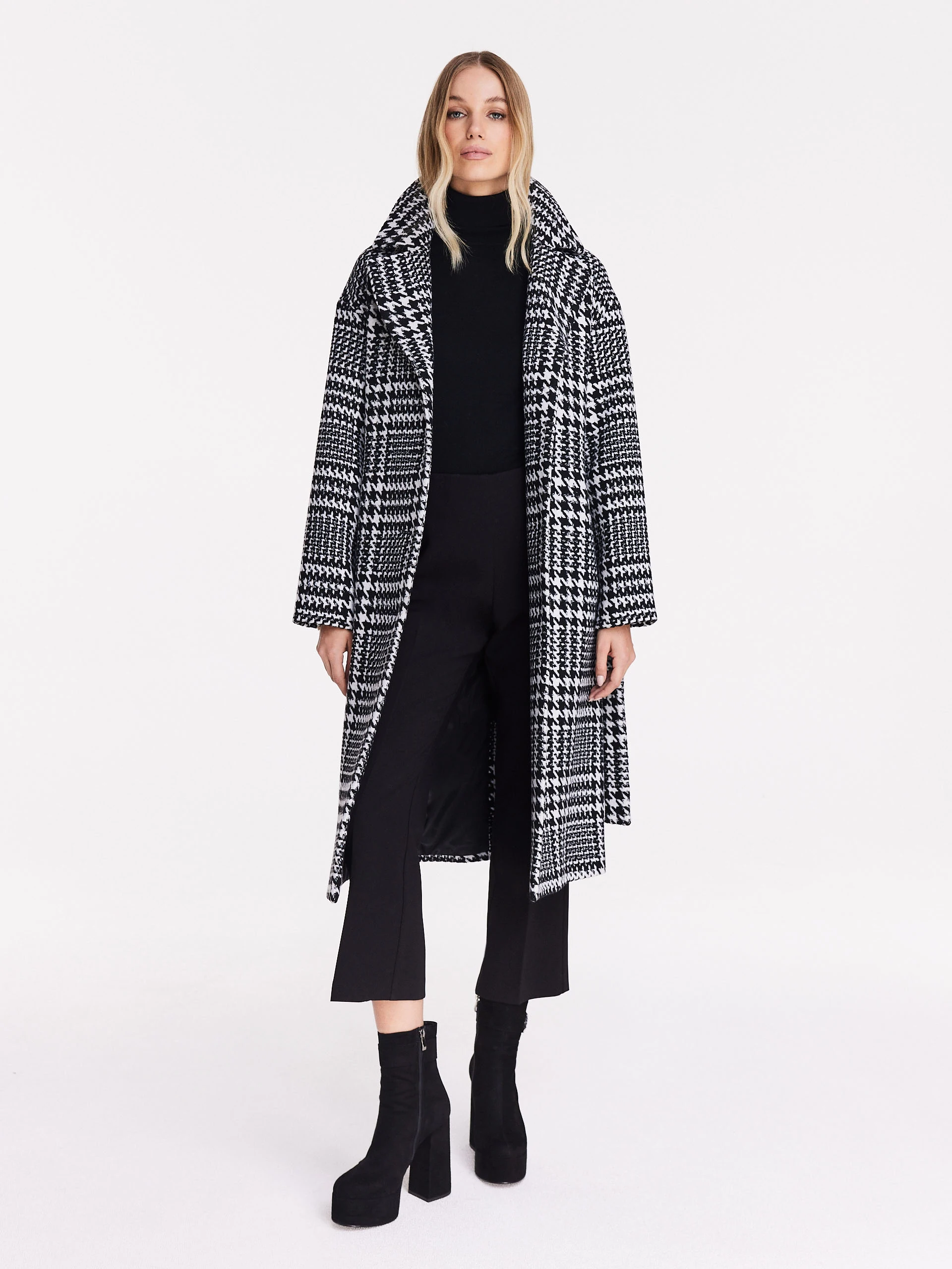 Wool coat in pepit