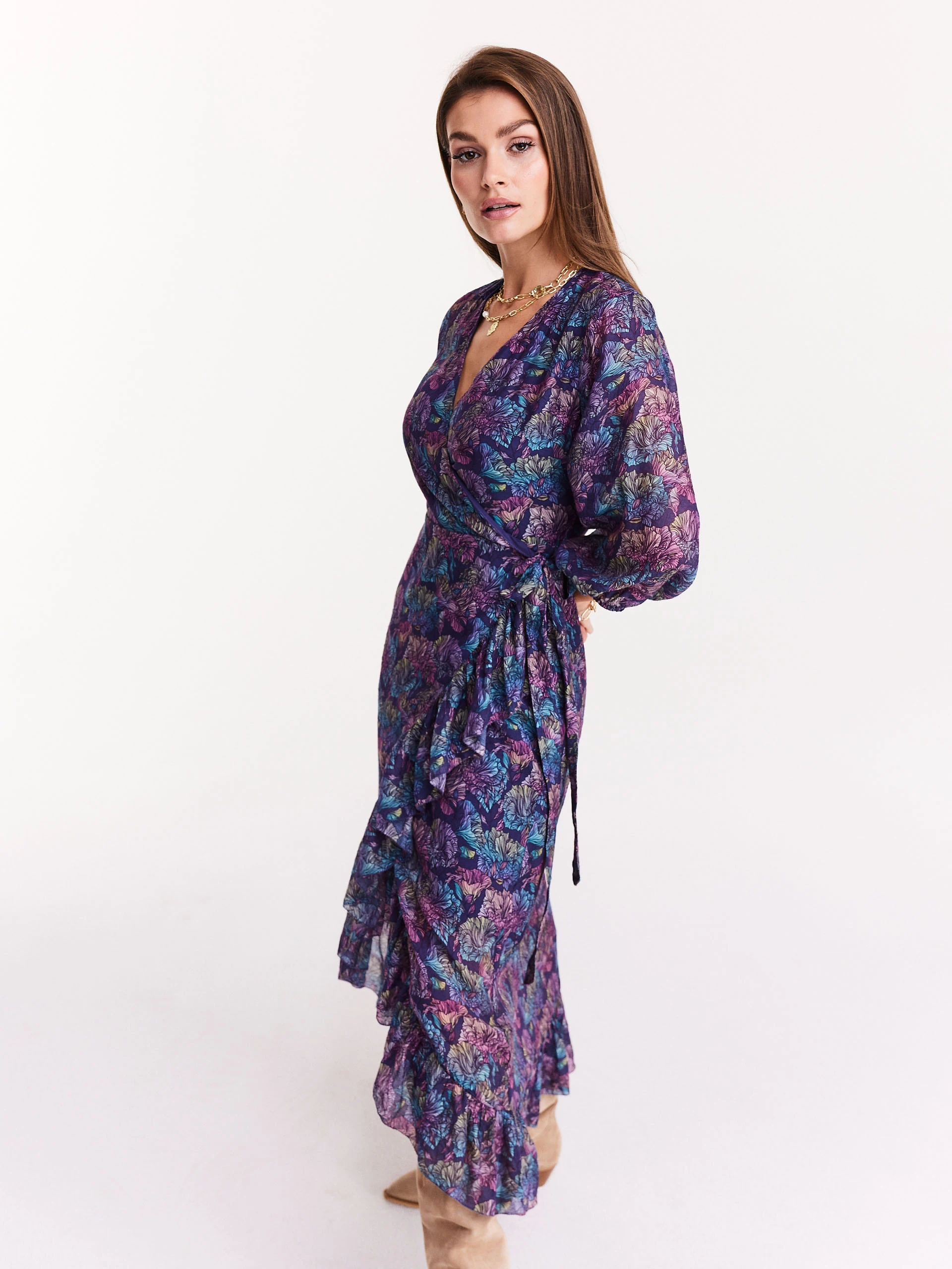Airy dress with floral pattern