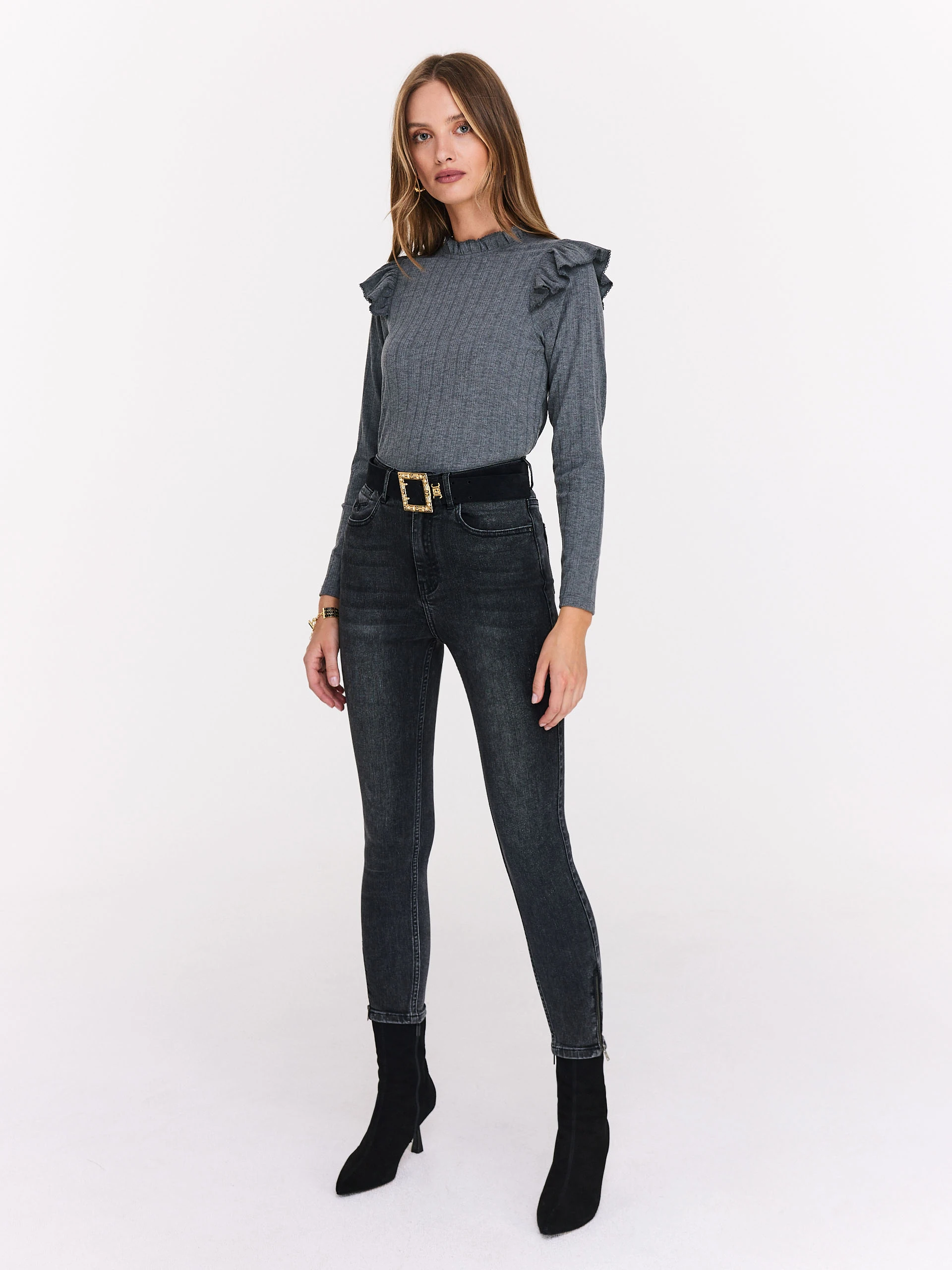 Grey high-waisted tube pants