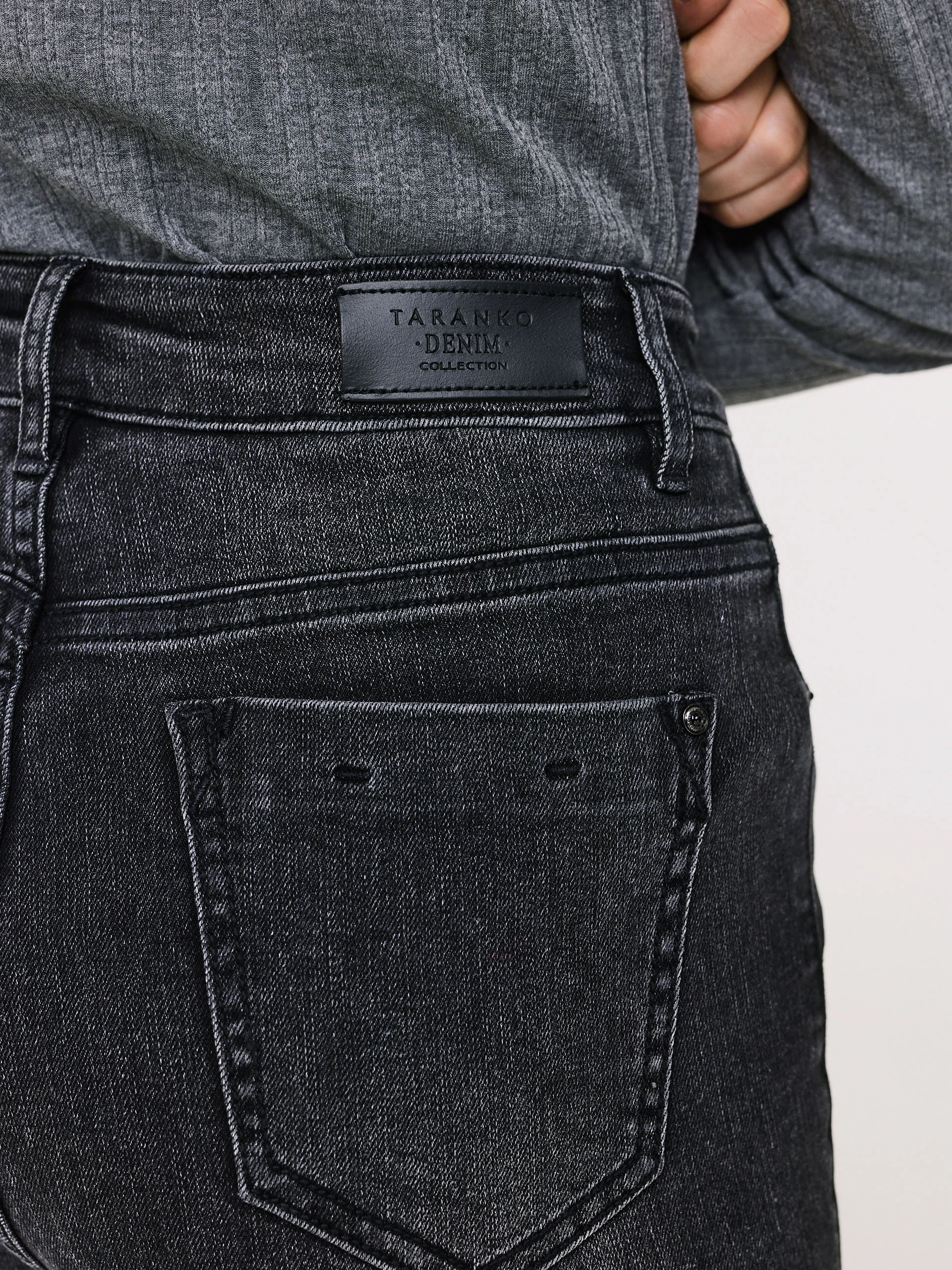 Grey high-waisted tube pants