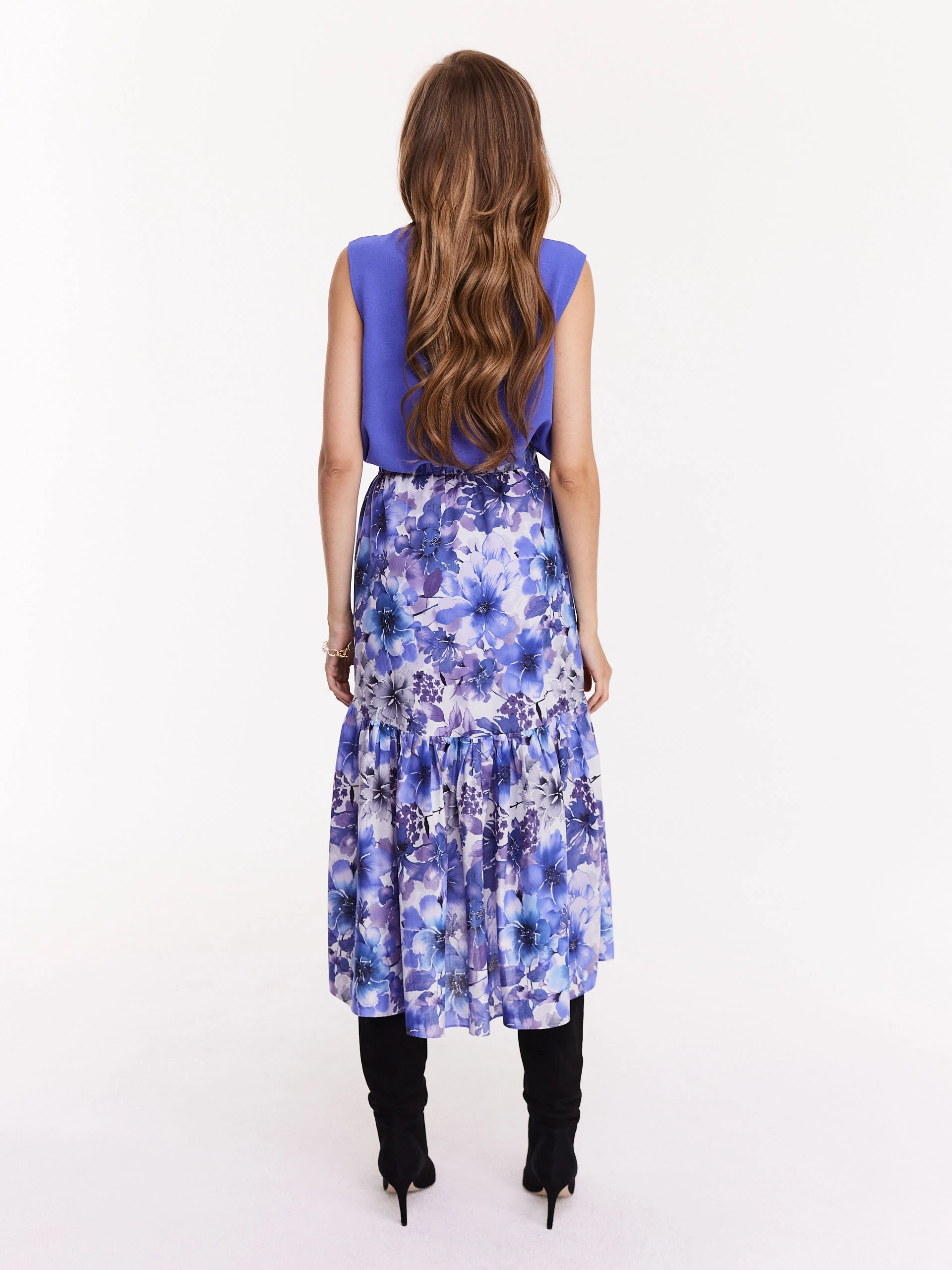 High-waisted floral blown-out skirt