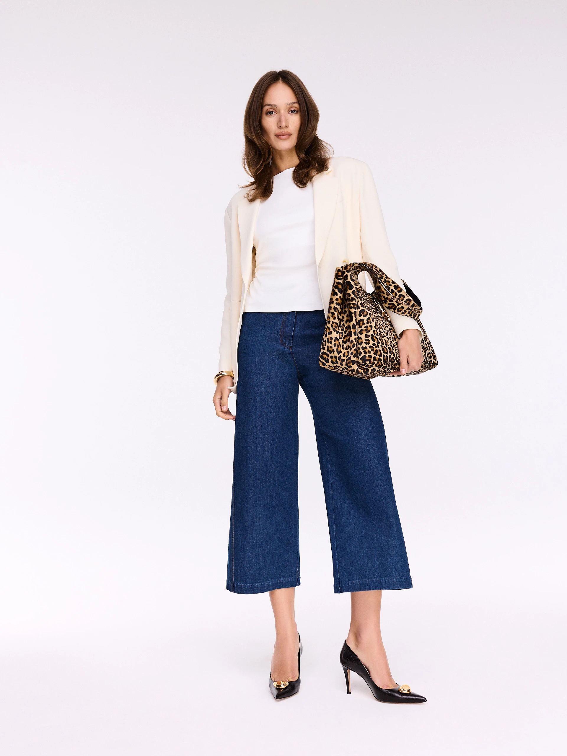 White sleeveless blouse with silk