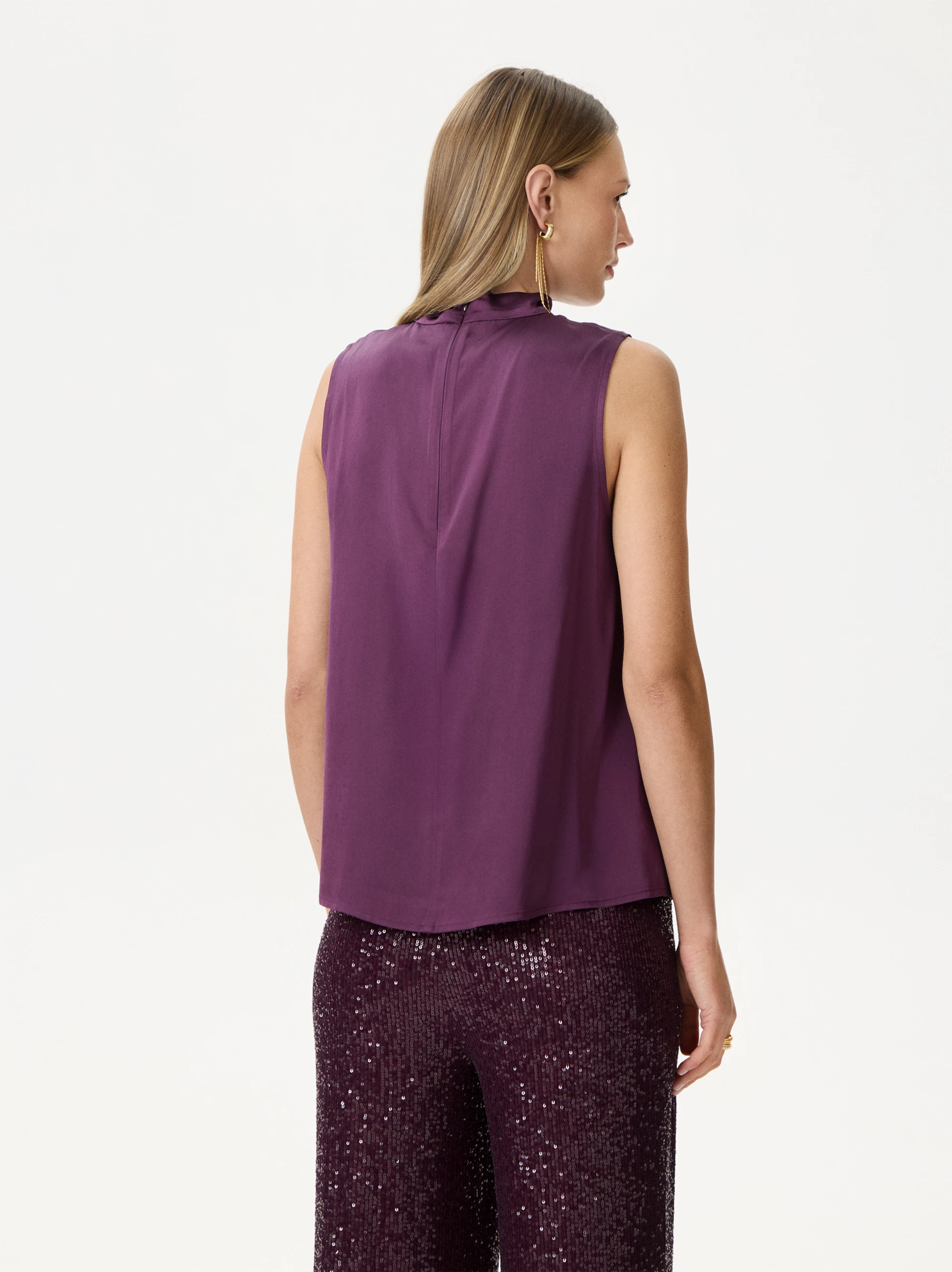 Elegant burgundy blouse