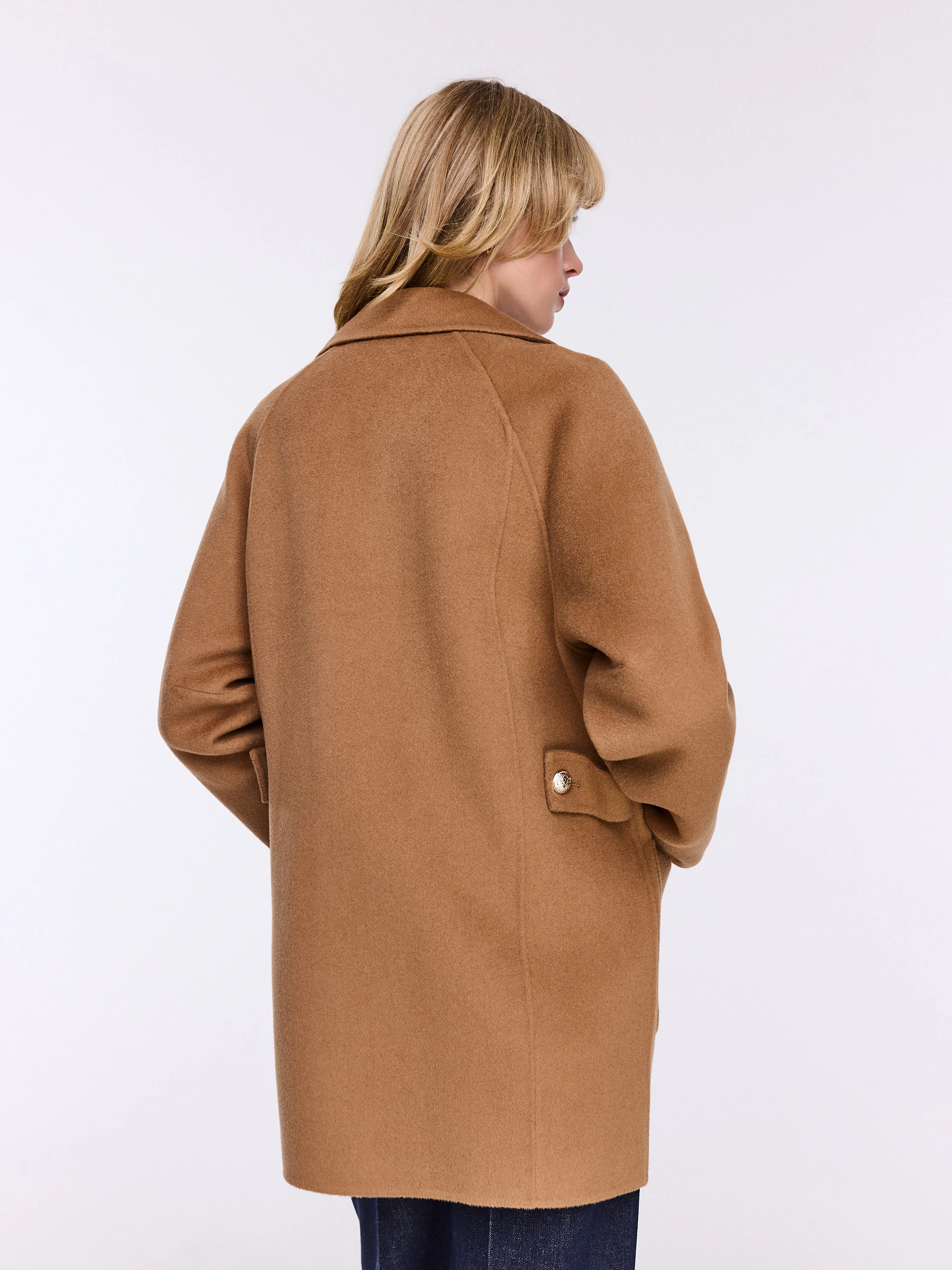 Short double-faced caramel wool coat