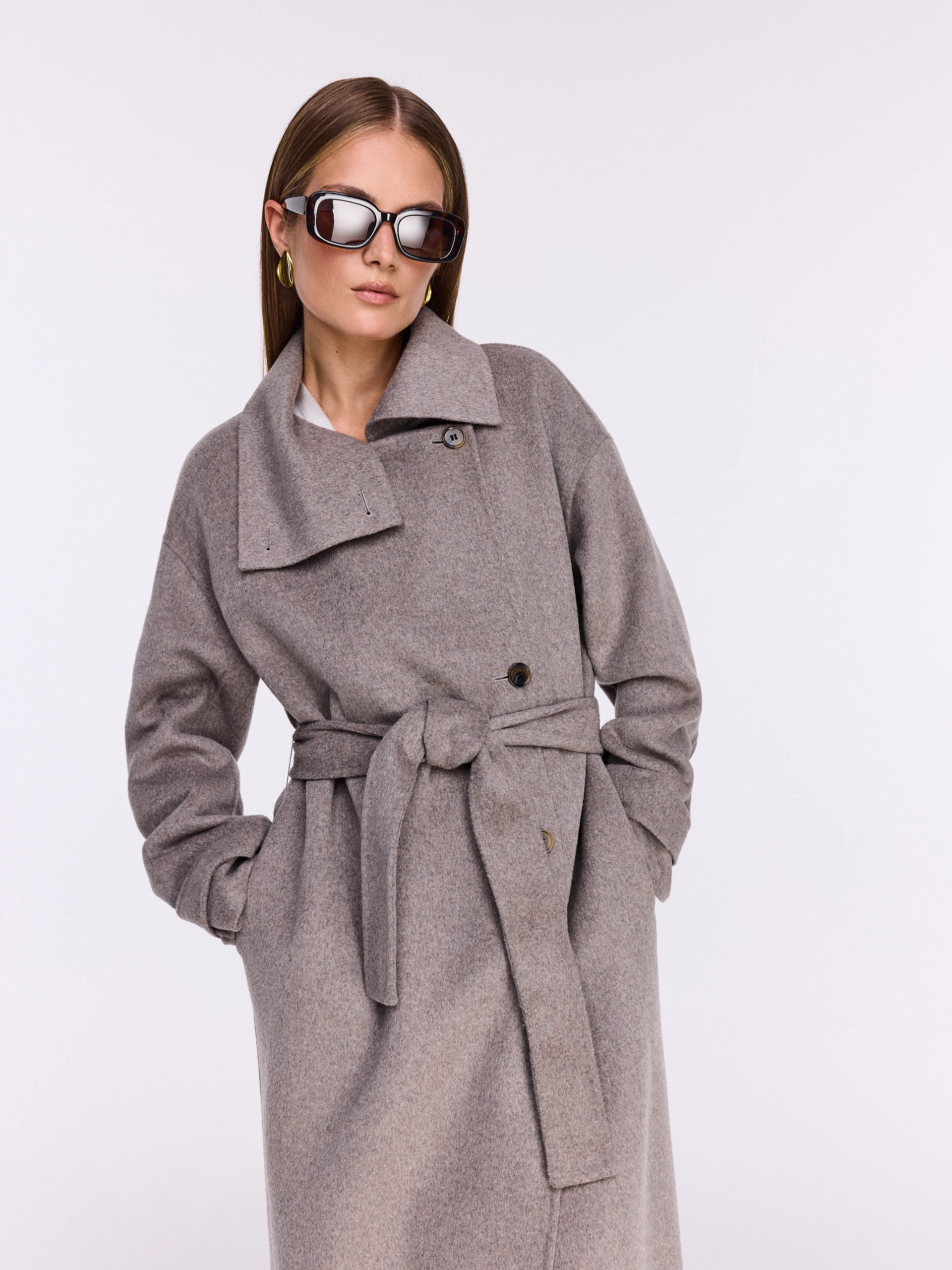 Long coat with taupe-colored wool
