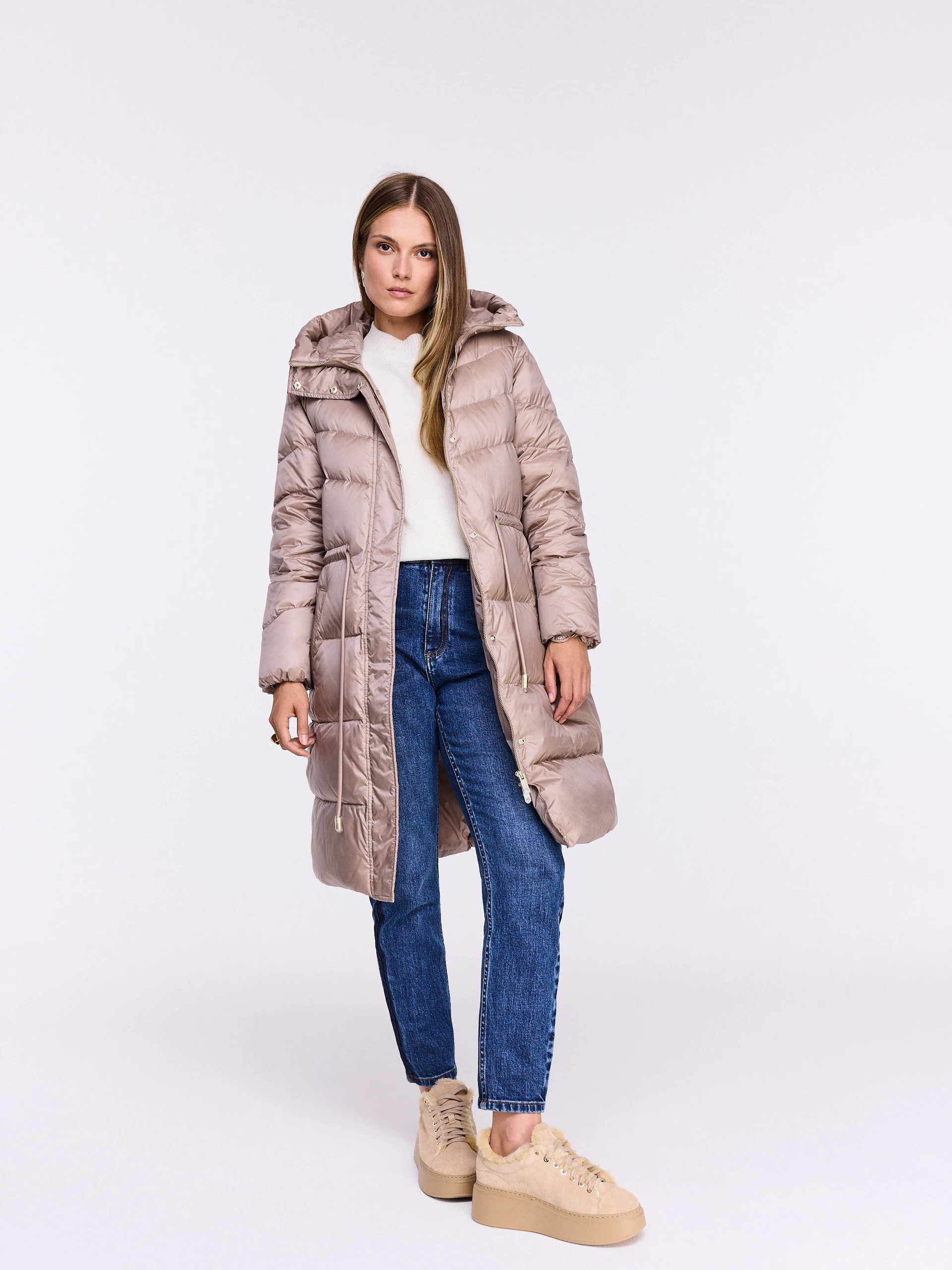 Warm beige coat with a tie at the waist