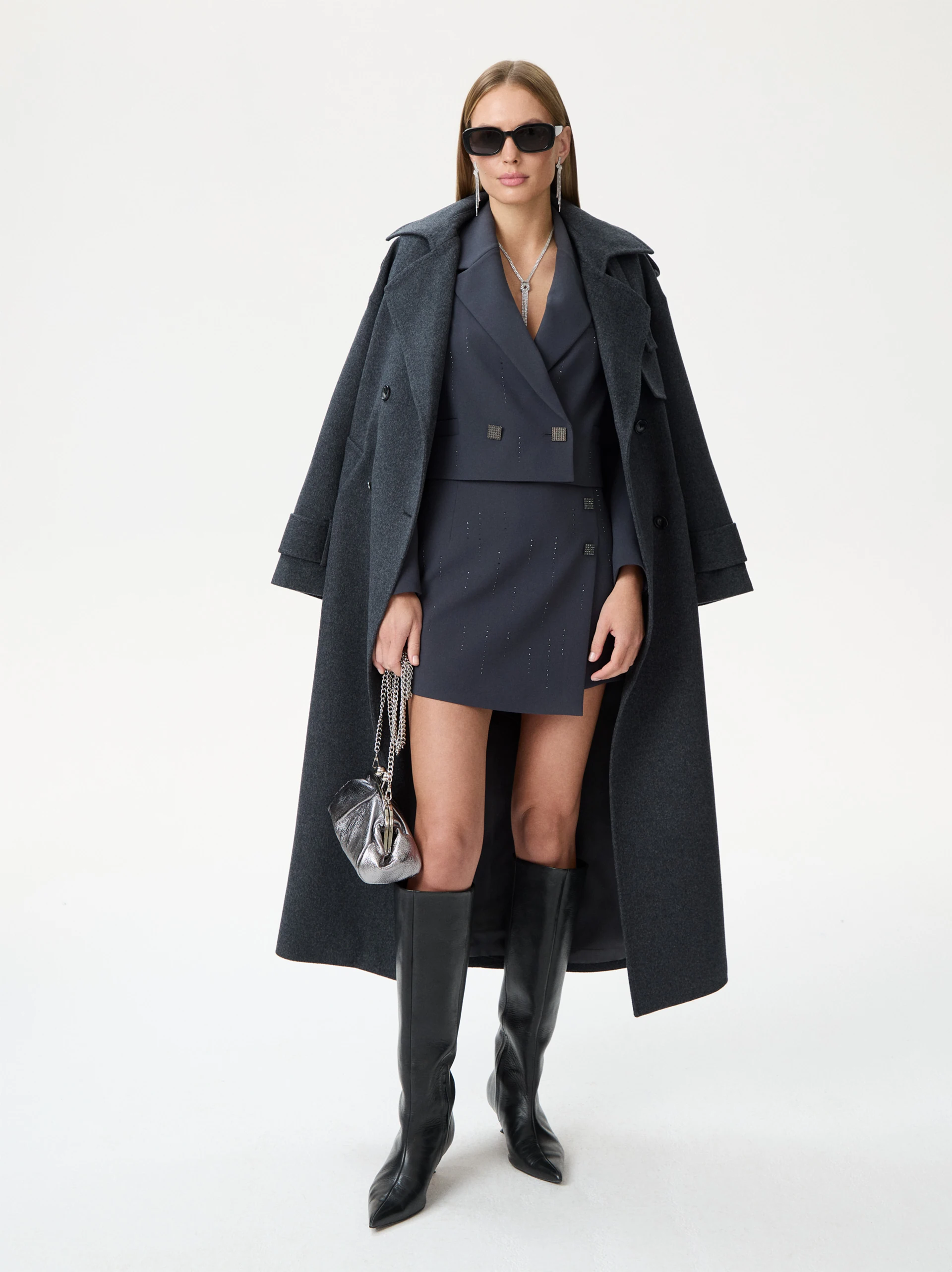 Elegant short skirt-trousers