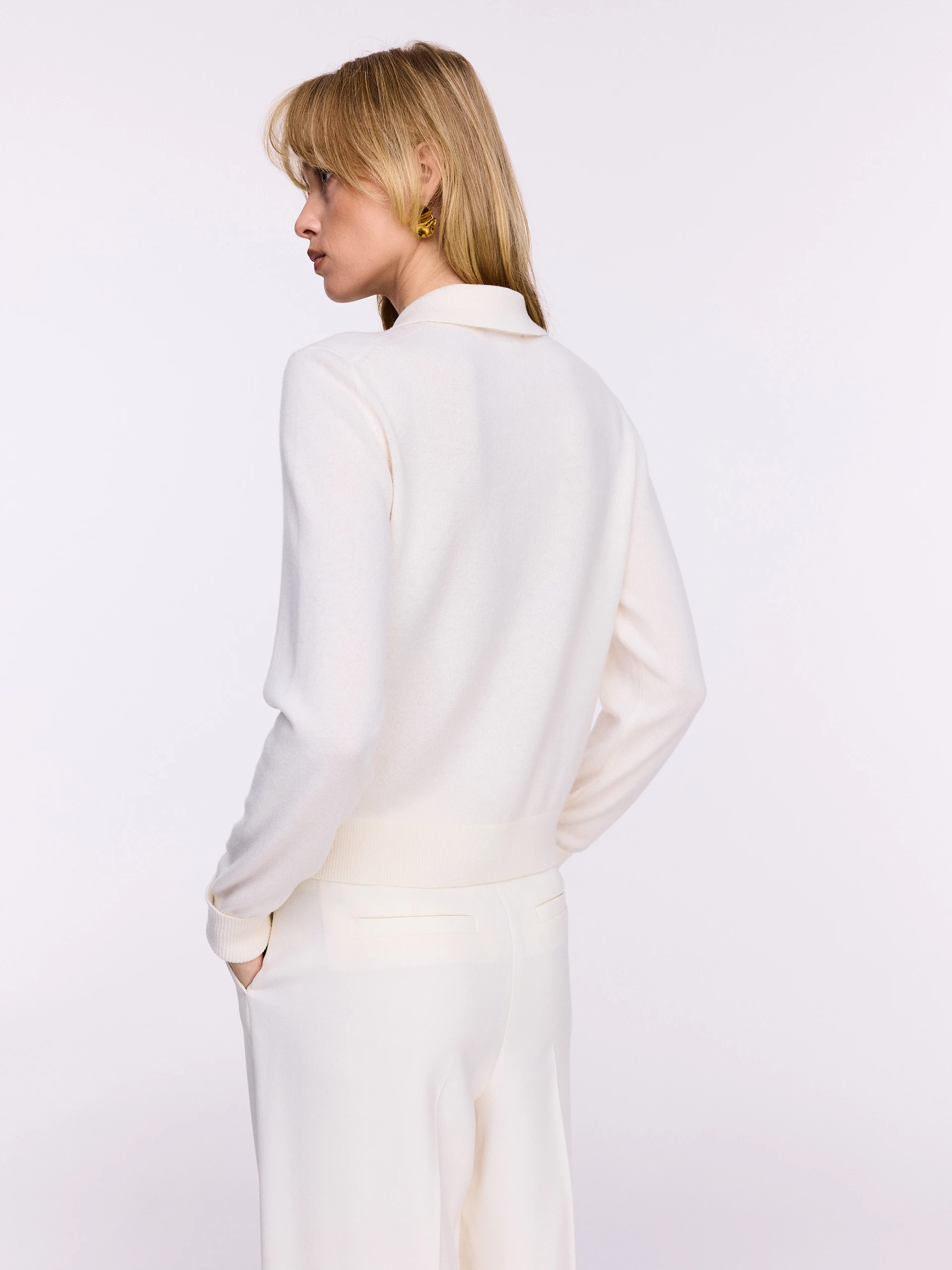 Wool sweater with cashmere