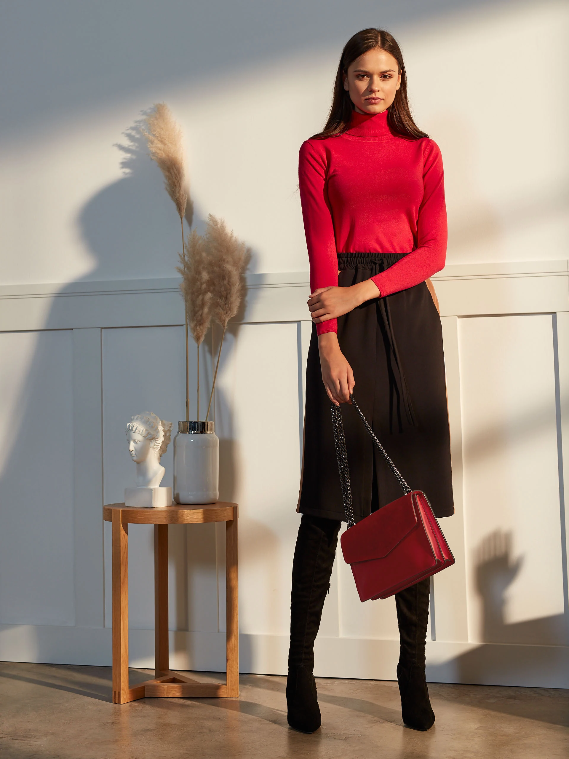 FITTED TURTLENECK