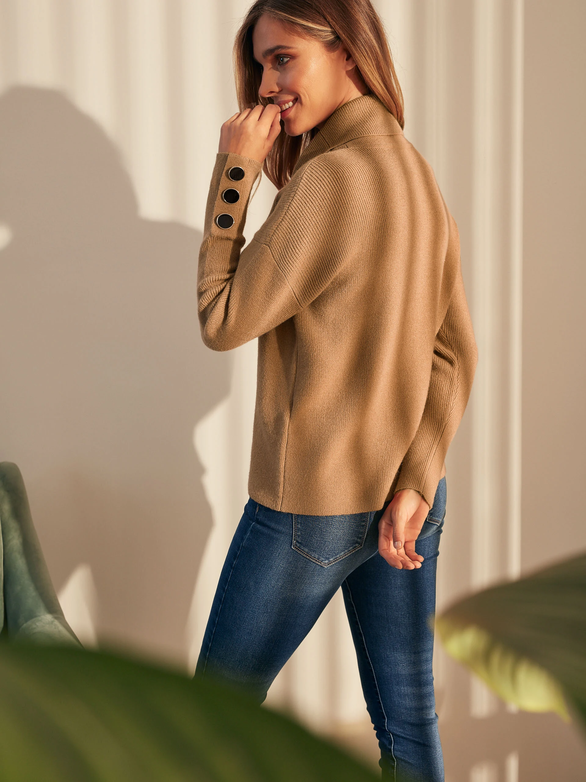 SWEATER WITH LOWERED SHOULDER LINE