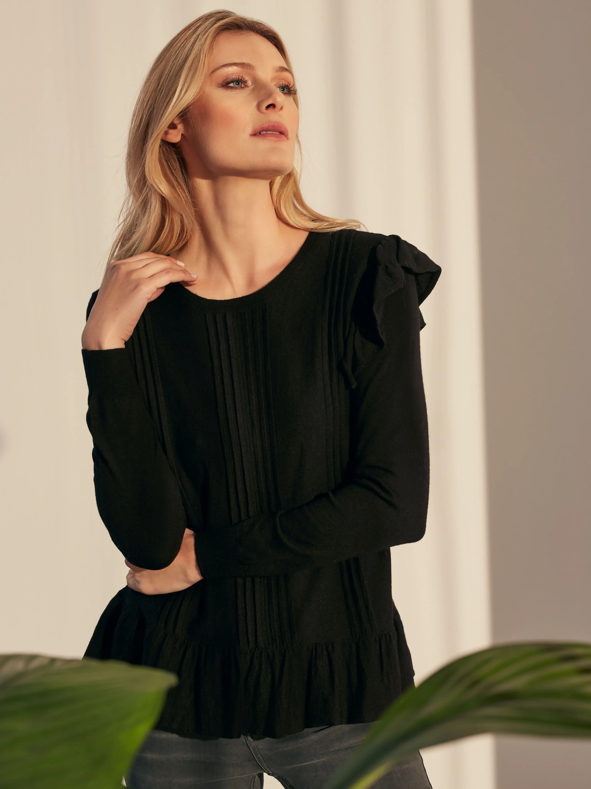 SWEATER WITH RUFFLE ON SHOULDER