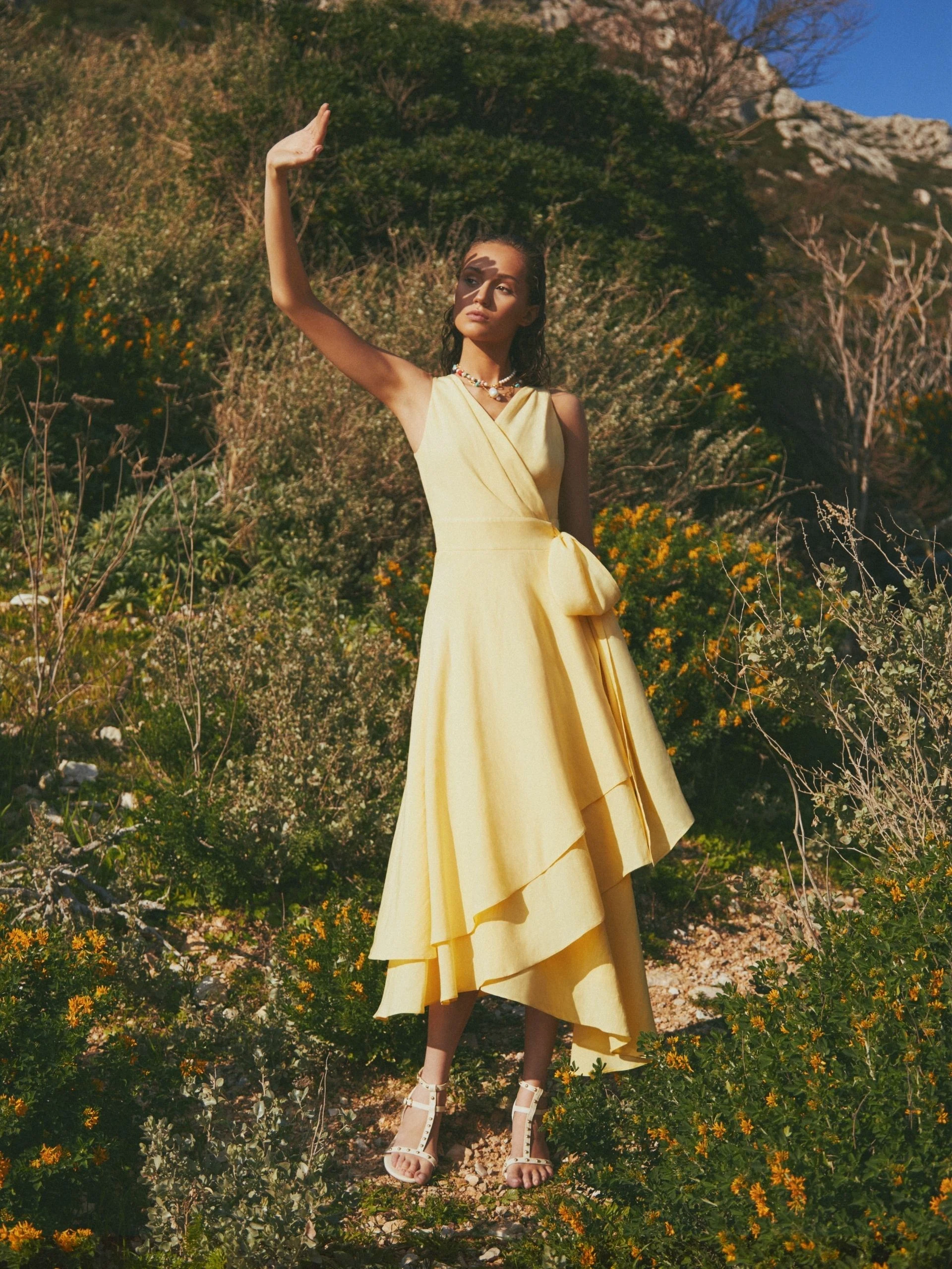 YELLOW FLARED DRESS