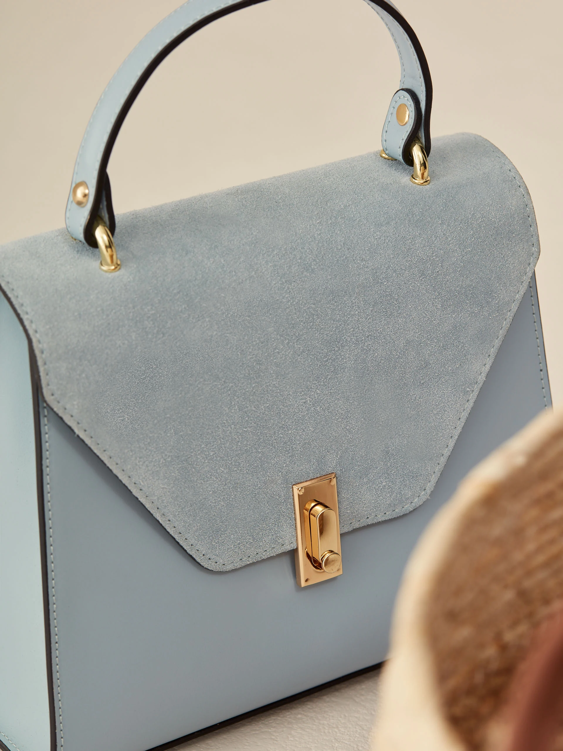 TRAPEZE BLUE HANDBAG