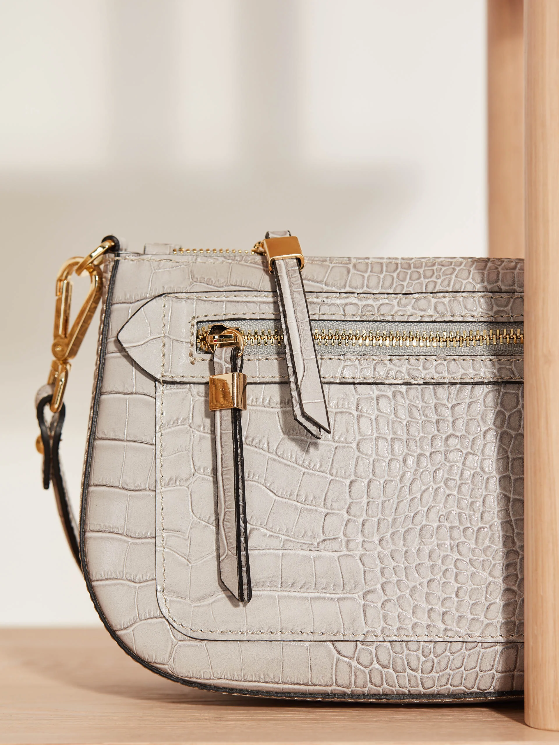 CROCODILE-TEXTURED HANDBAG