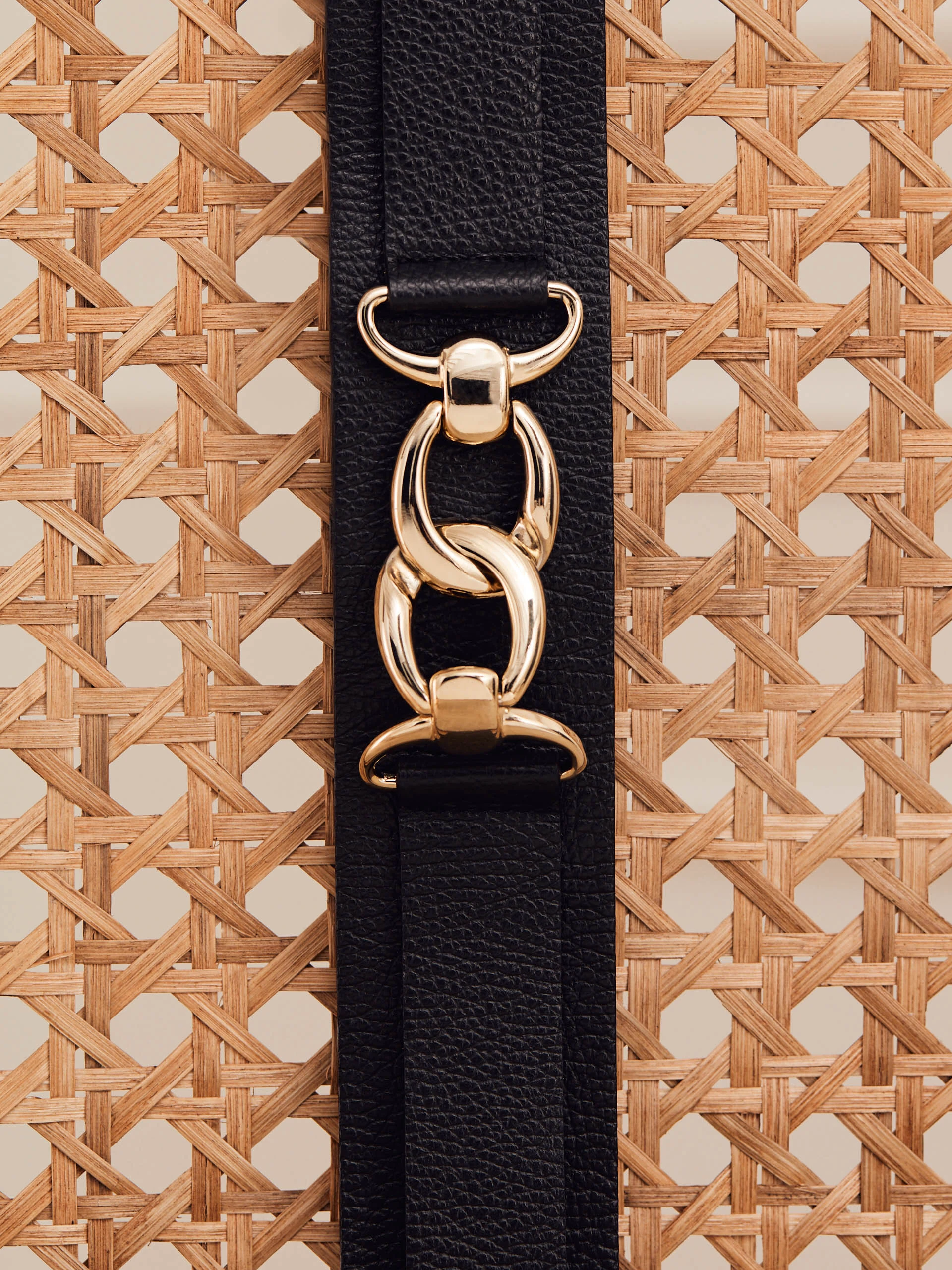 BLACK WIDE BELT