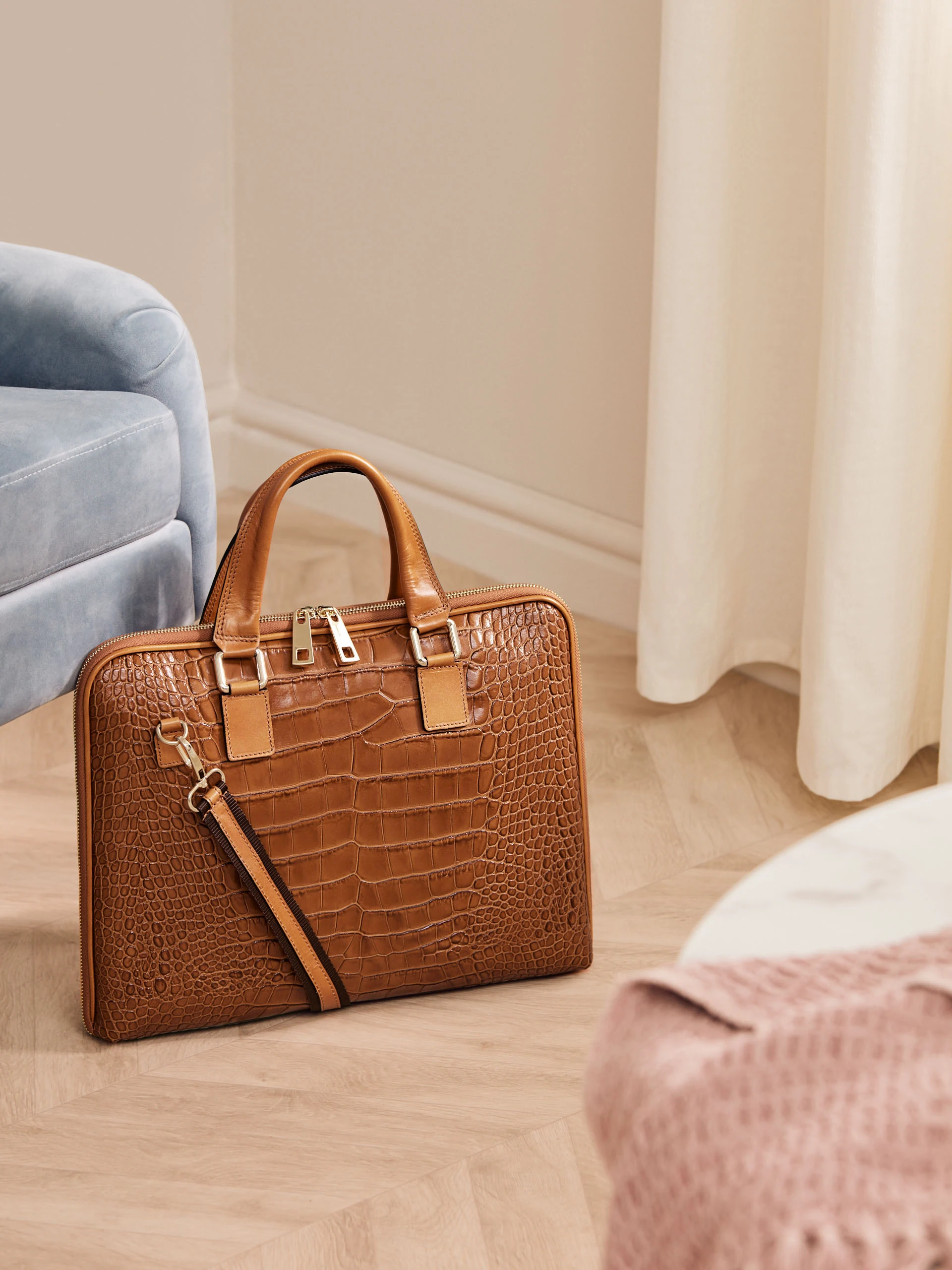 BROWN LEATHER BRIEFCASE