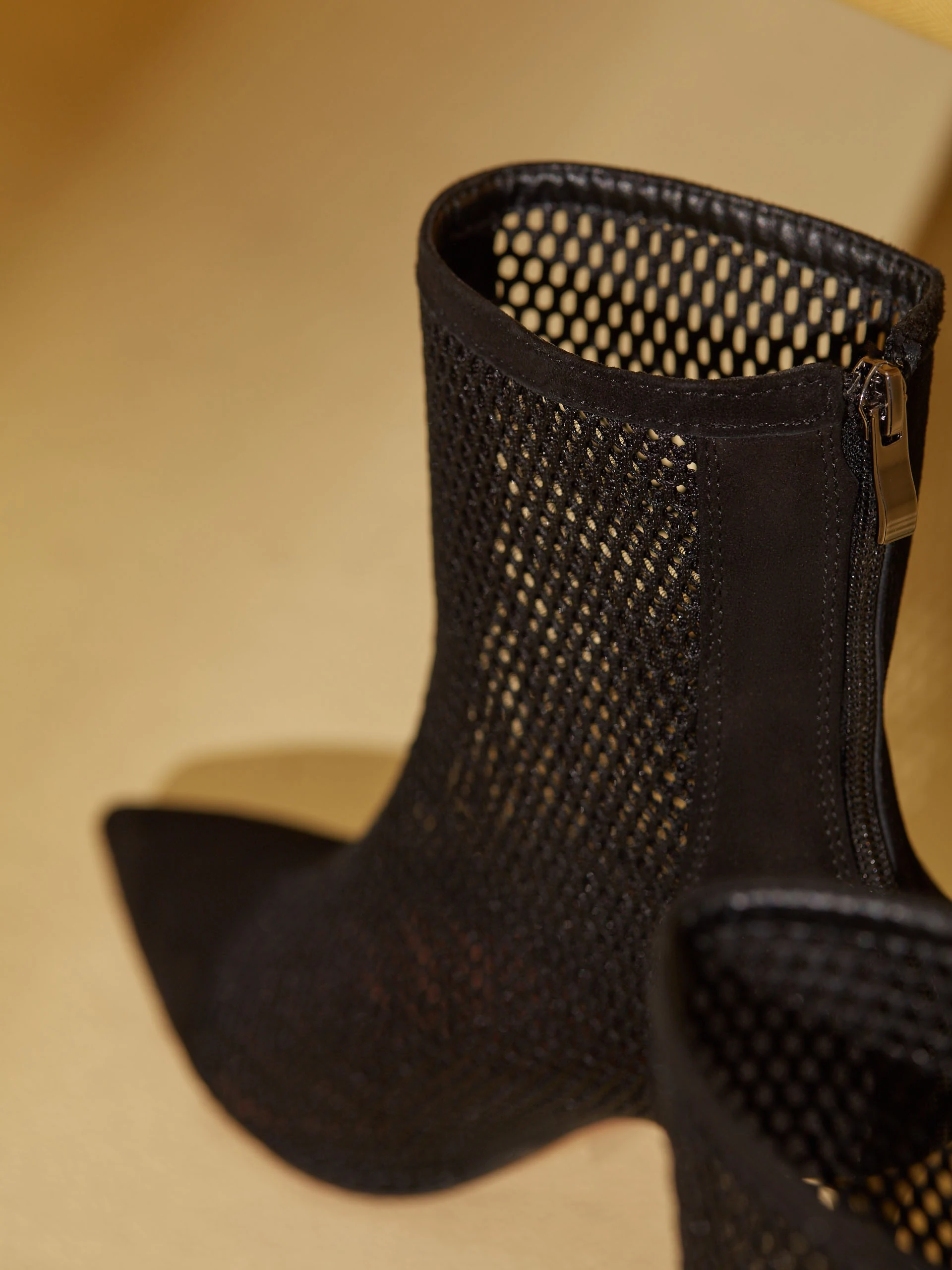 BLACK STILETTO BOOTS