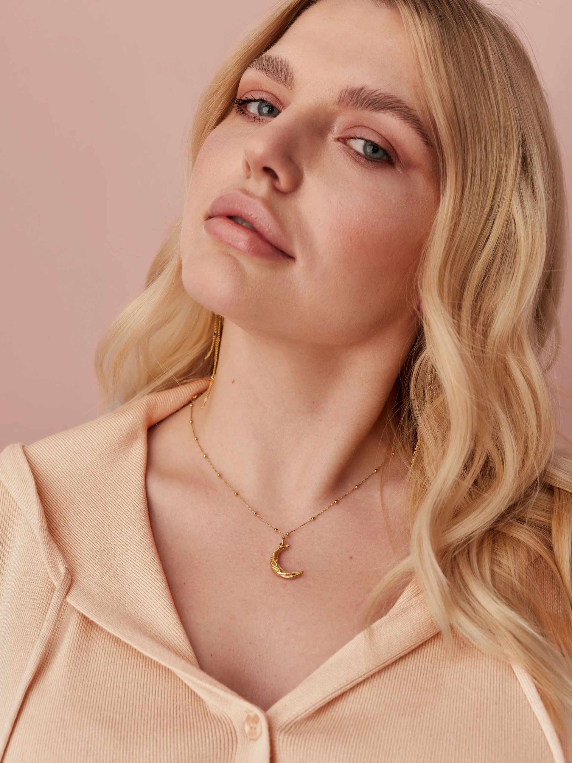 GOLD-PLATED MOON NECKLACE
