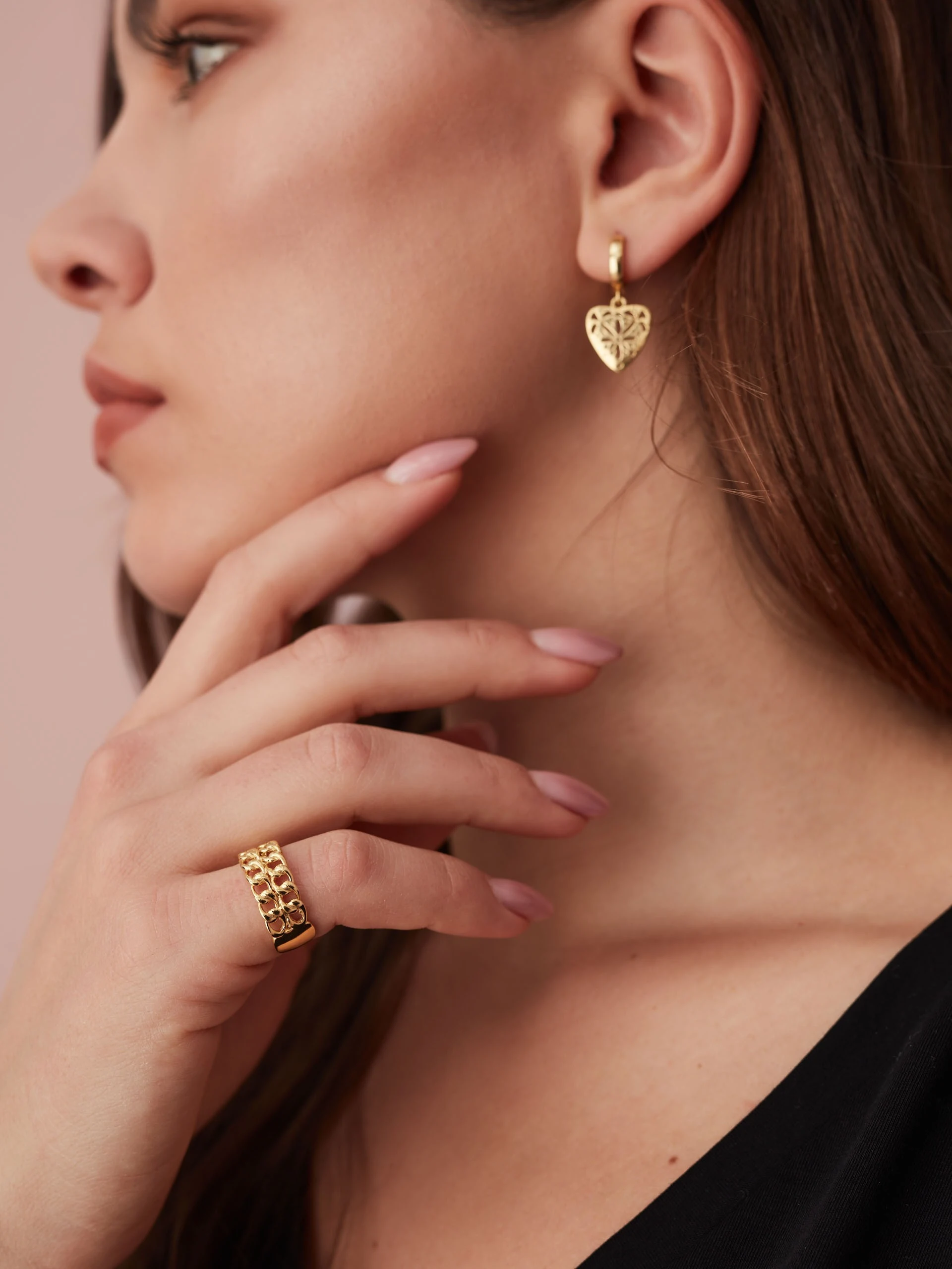 GOLD-PLATED RING WITH CHAIN MOTIF