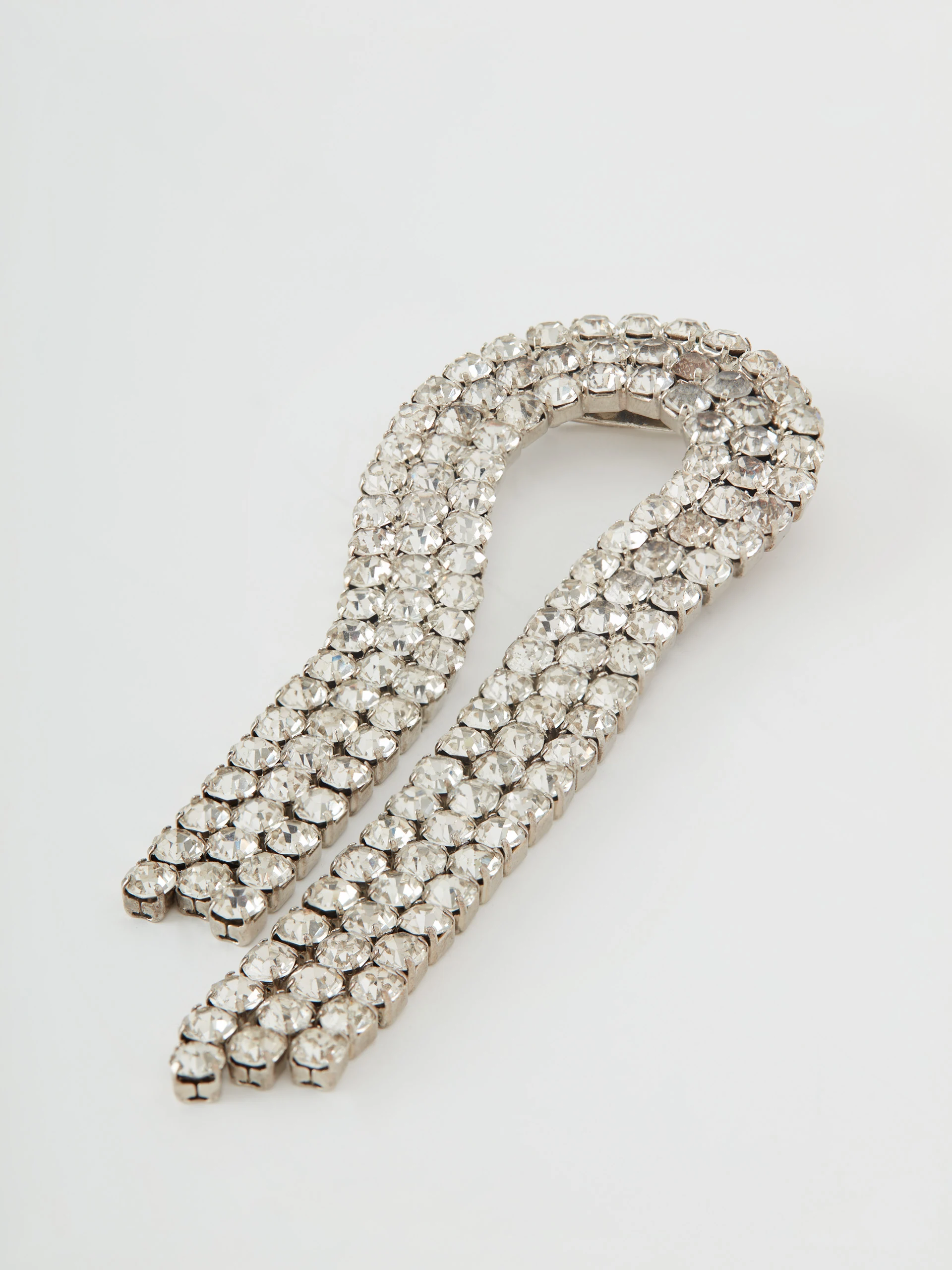 Brooch with crystals