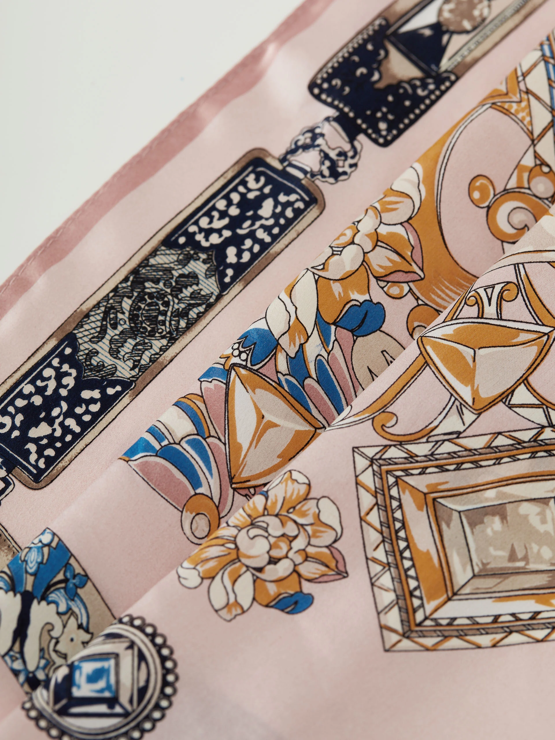 Silk gavroshka with abstract patterns
