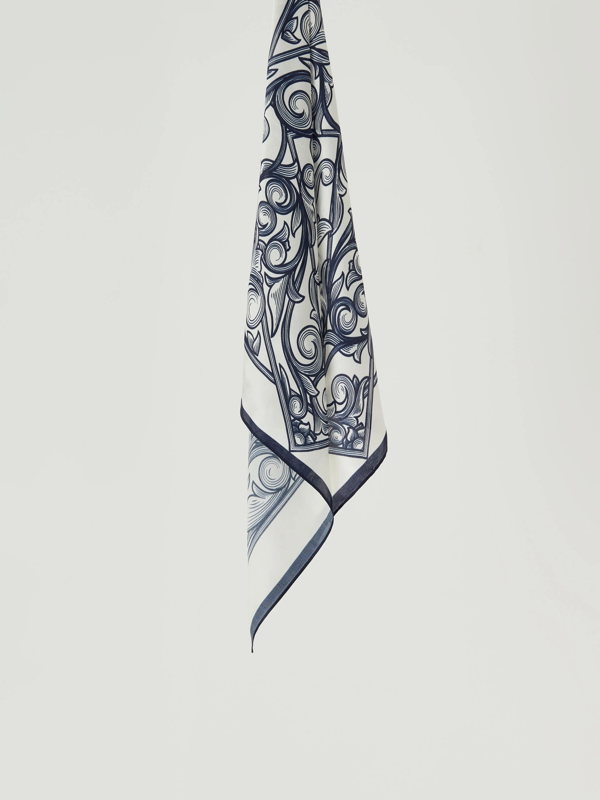 Silk gavroshka with abstract patterns