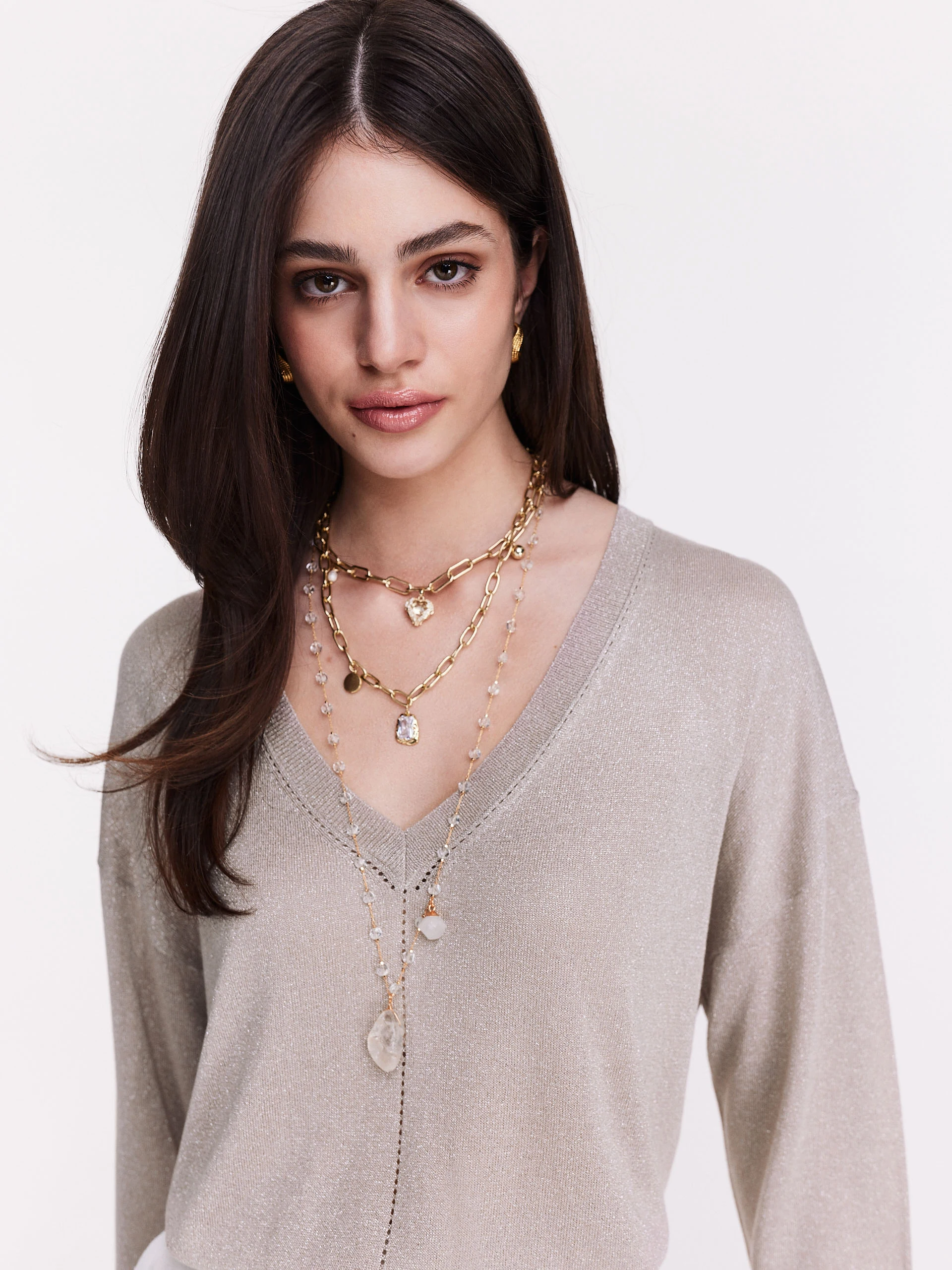 Brass necklace with rock crystal