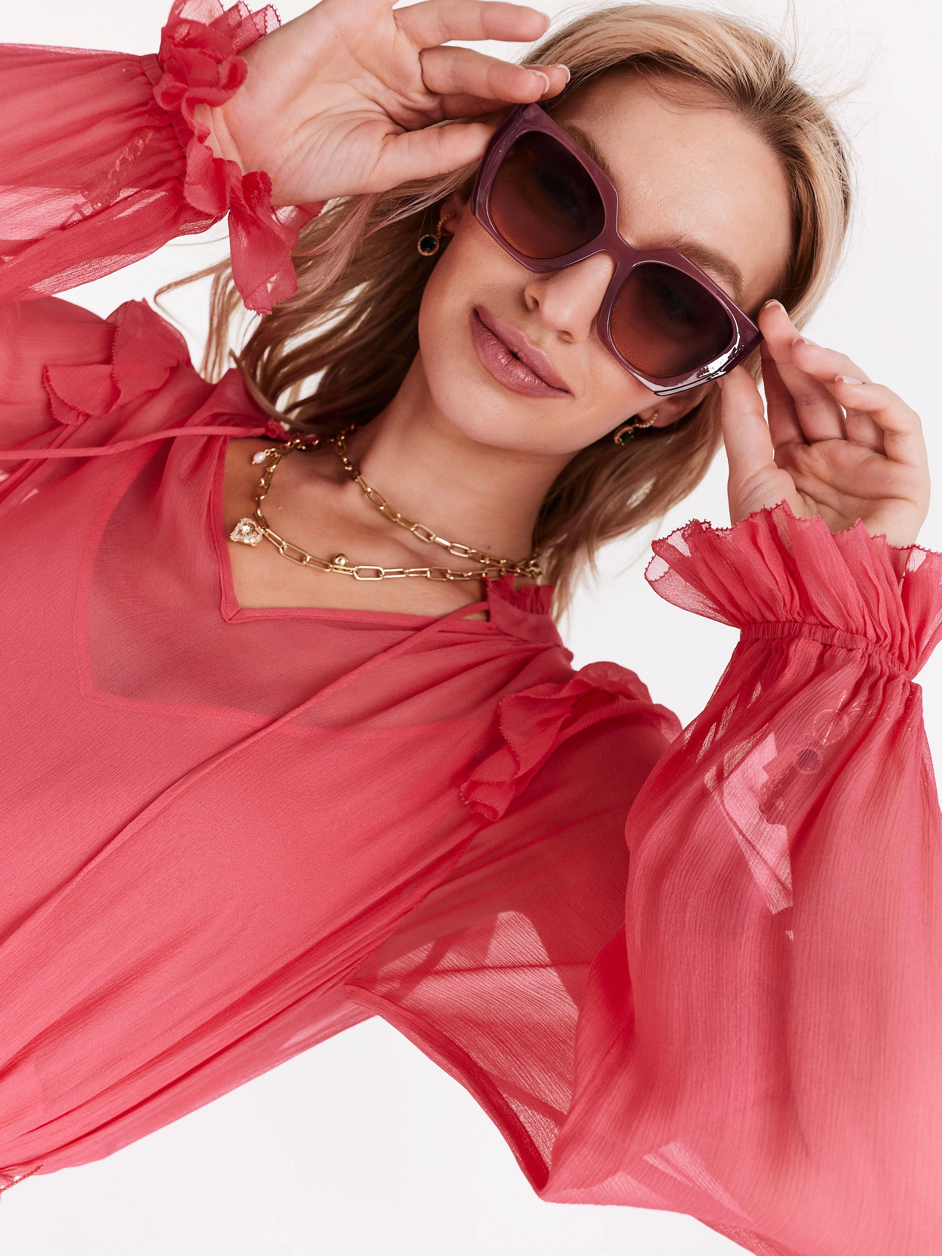 Maroon oversize sunglasses