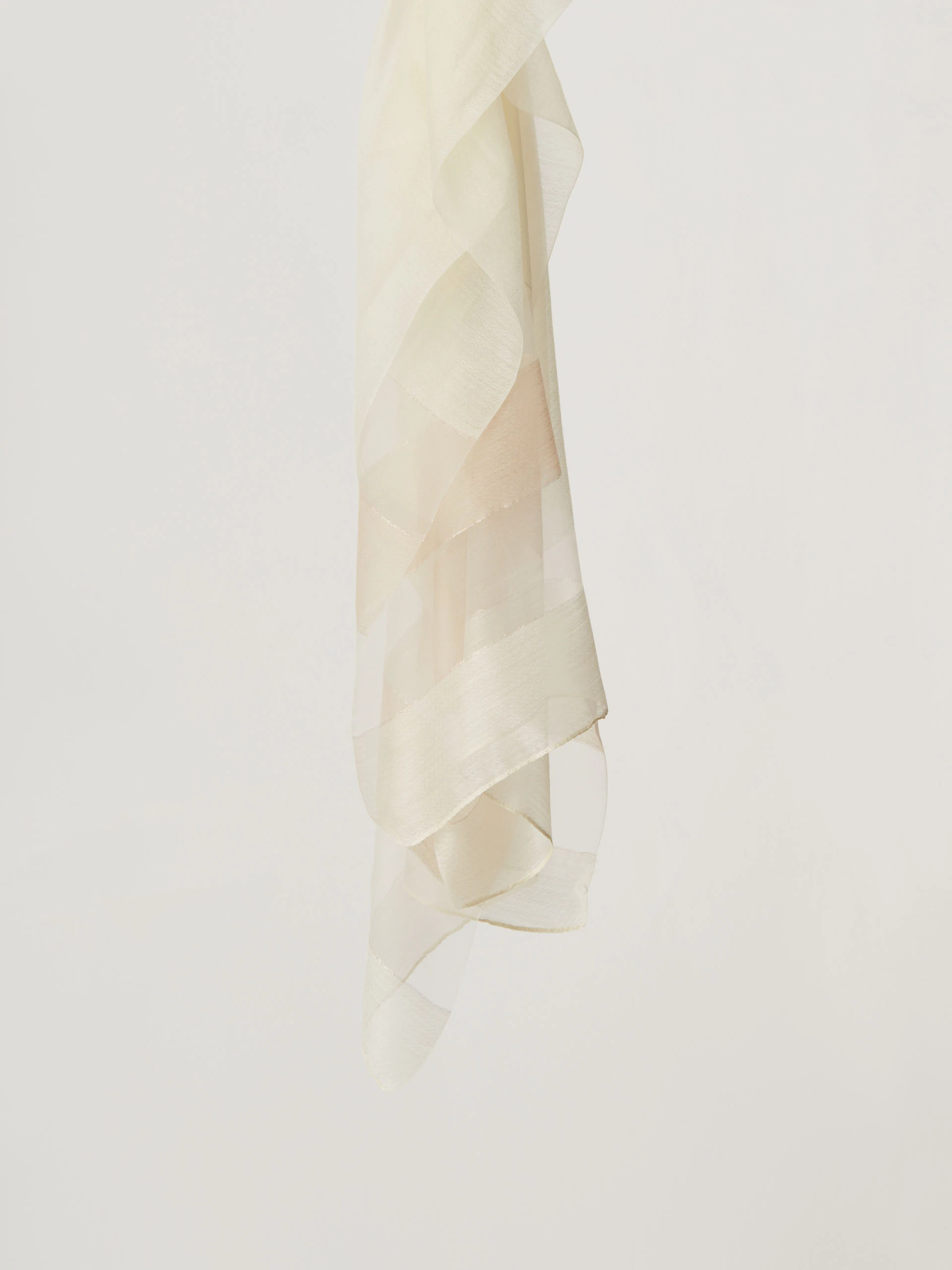Elegant silk and viscose shawl
