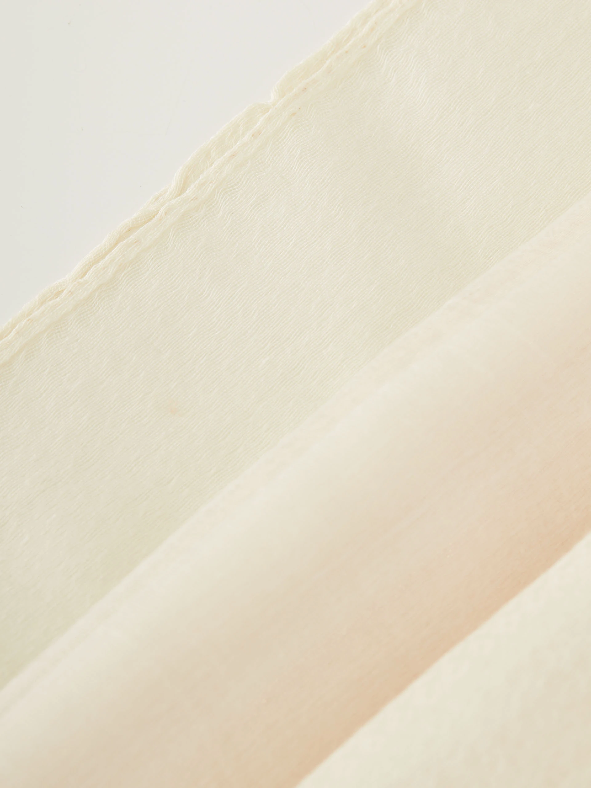 Elegant silk and viscose shawl