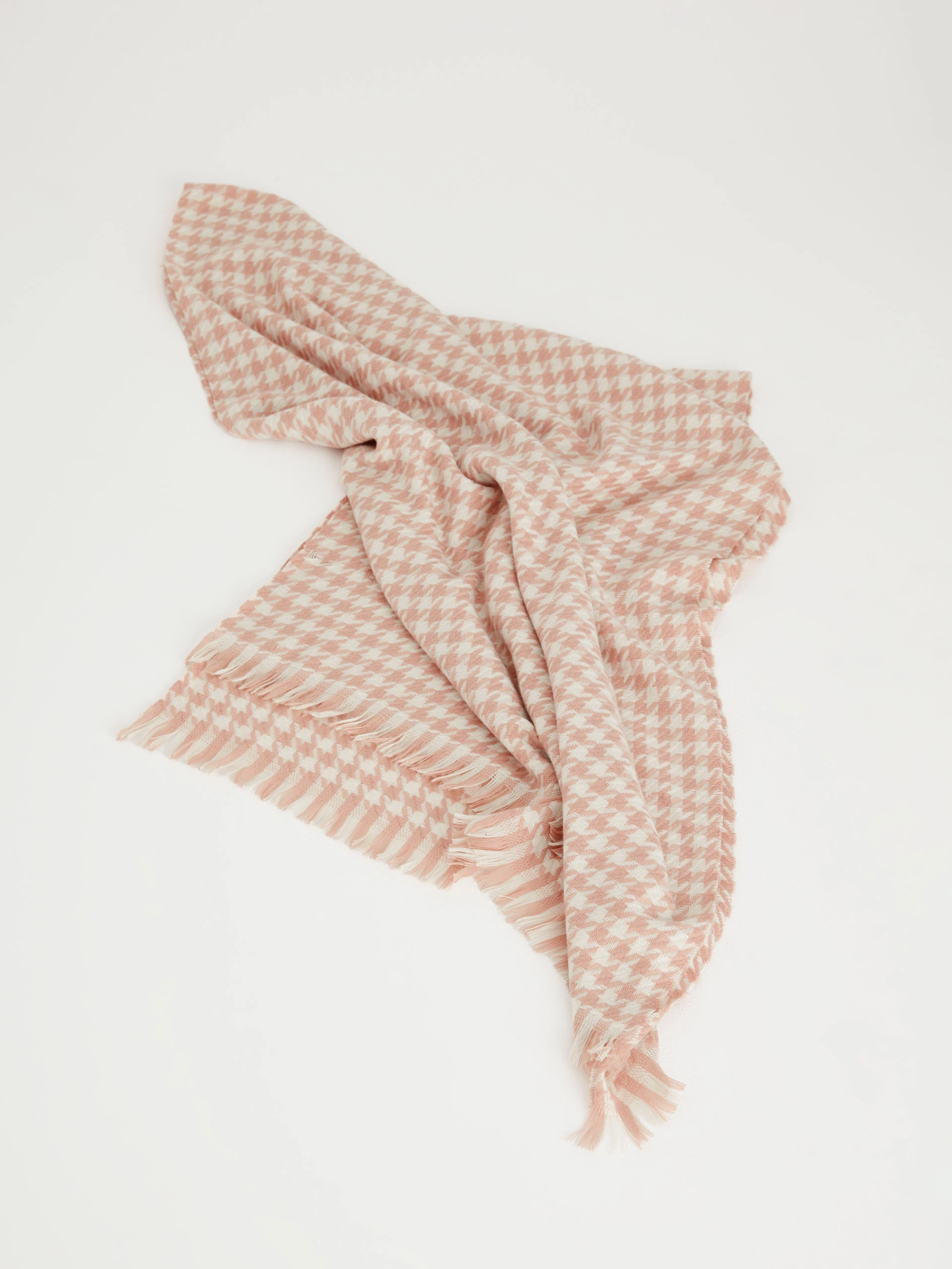 Checkered scarf