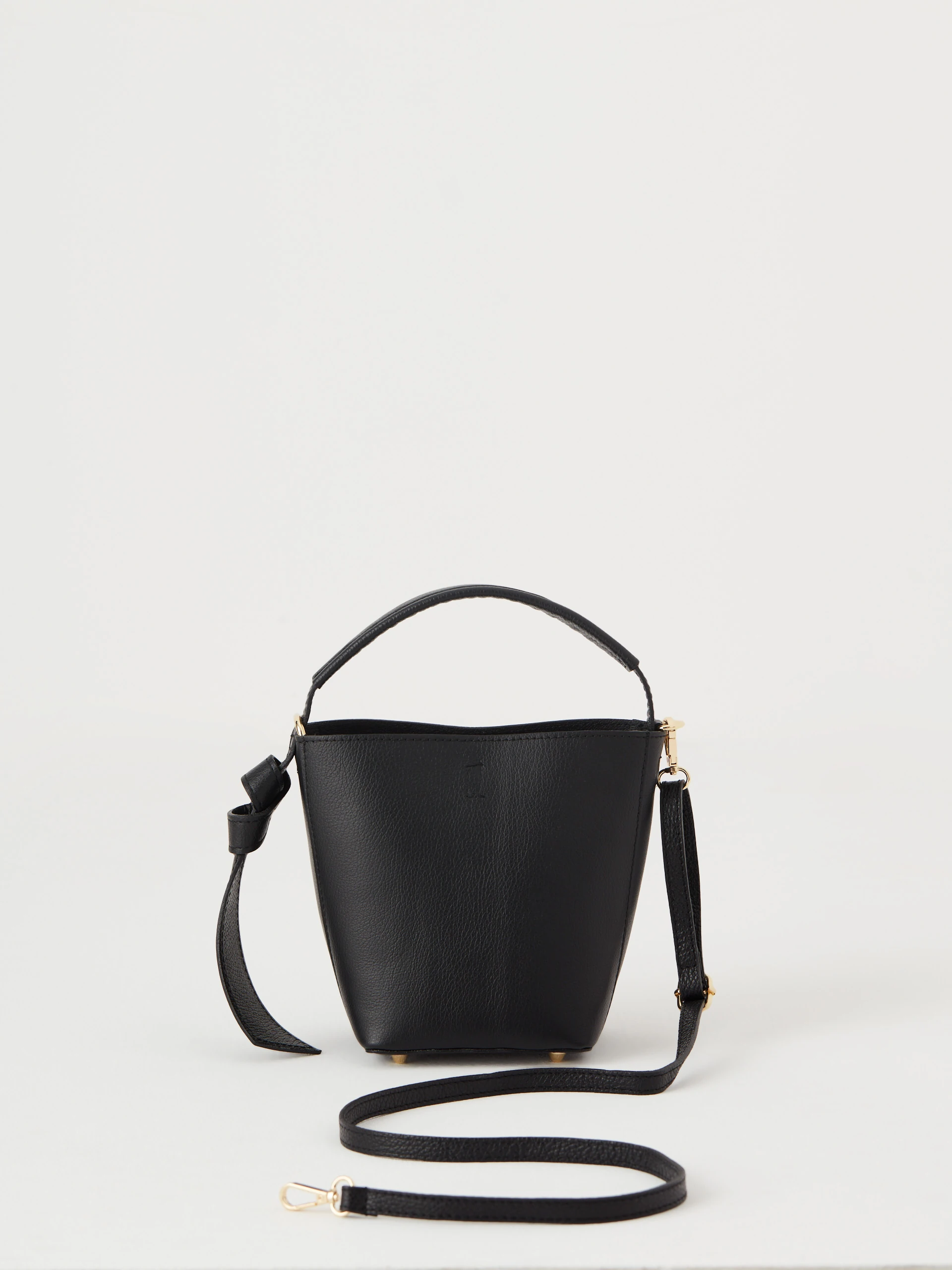 Black bucket bag