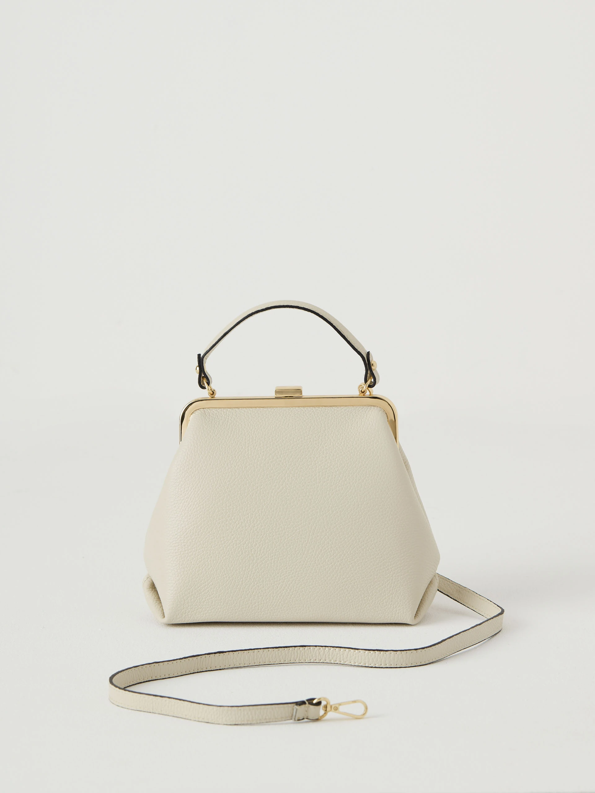 Kremowa torebka typu pouch