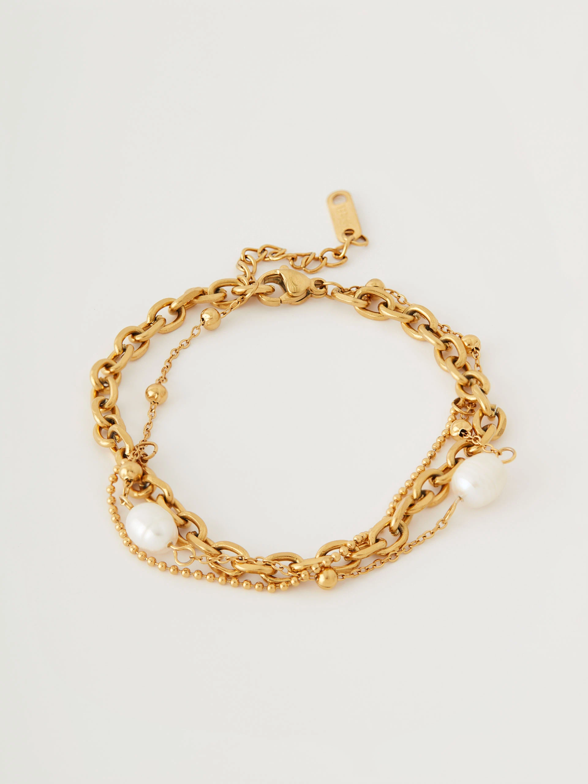 Bracelet with pearls
