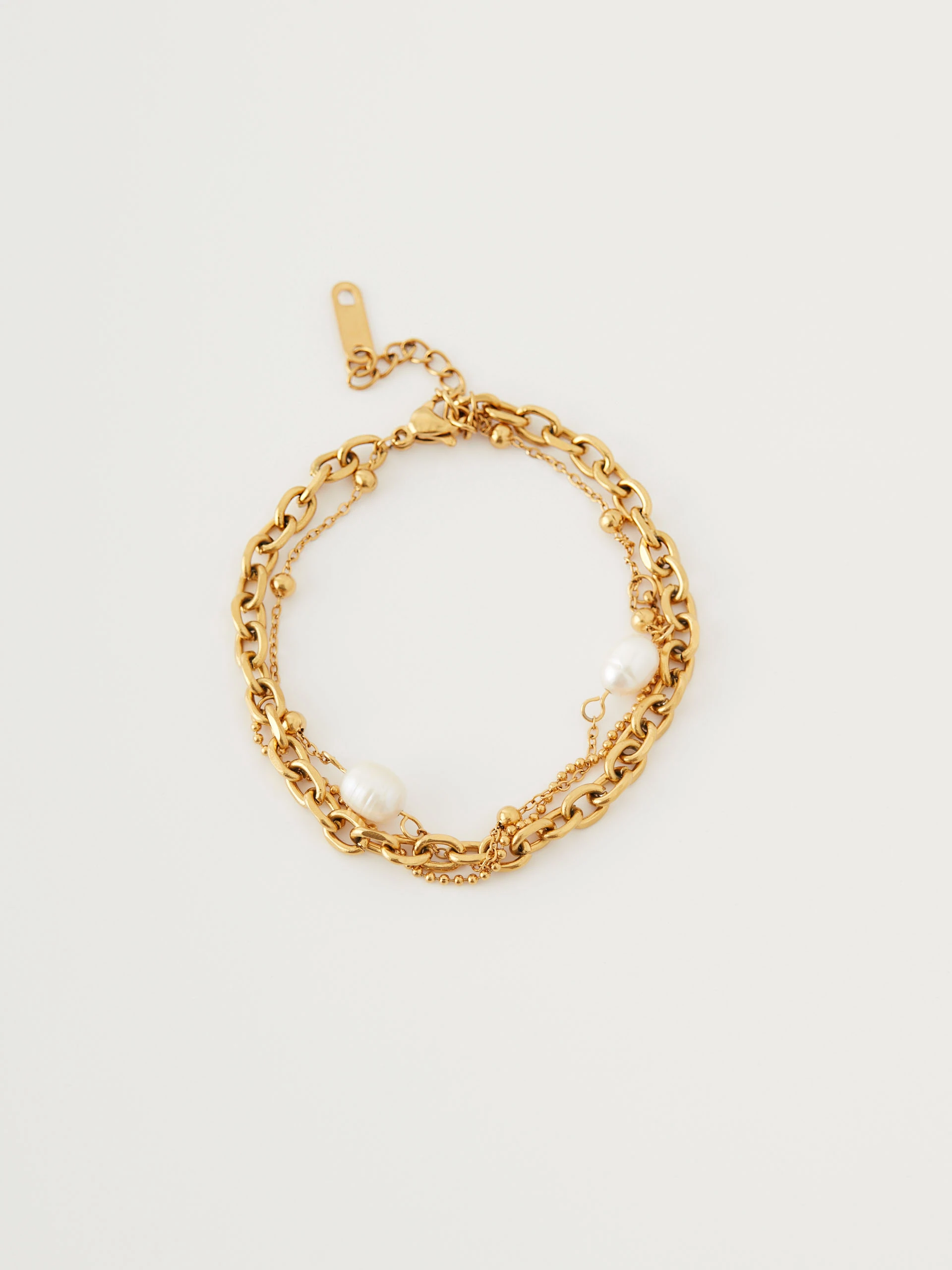 Bracelet with pearls