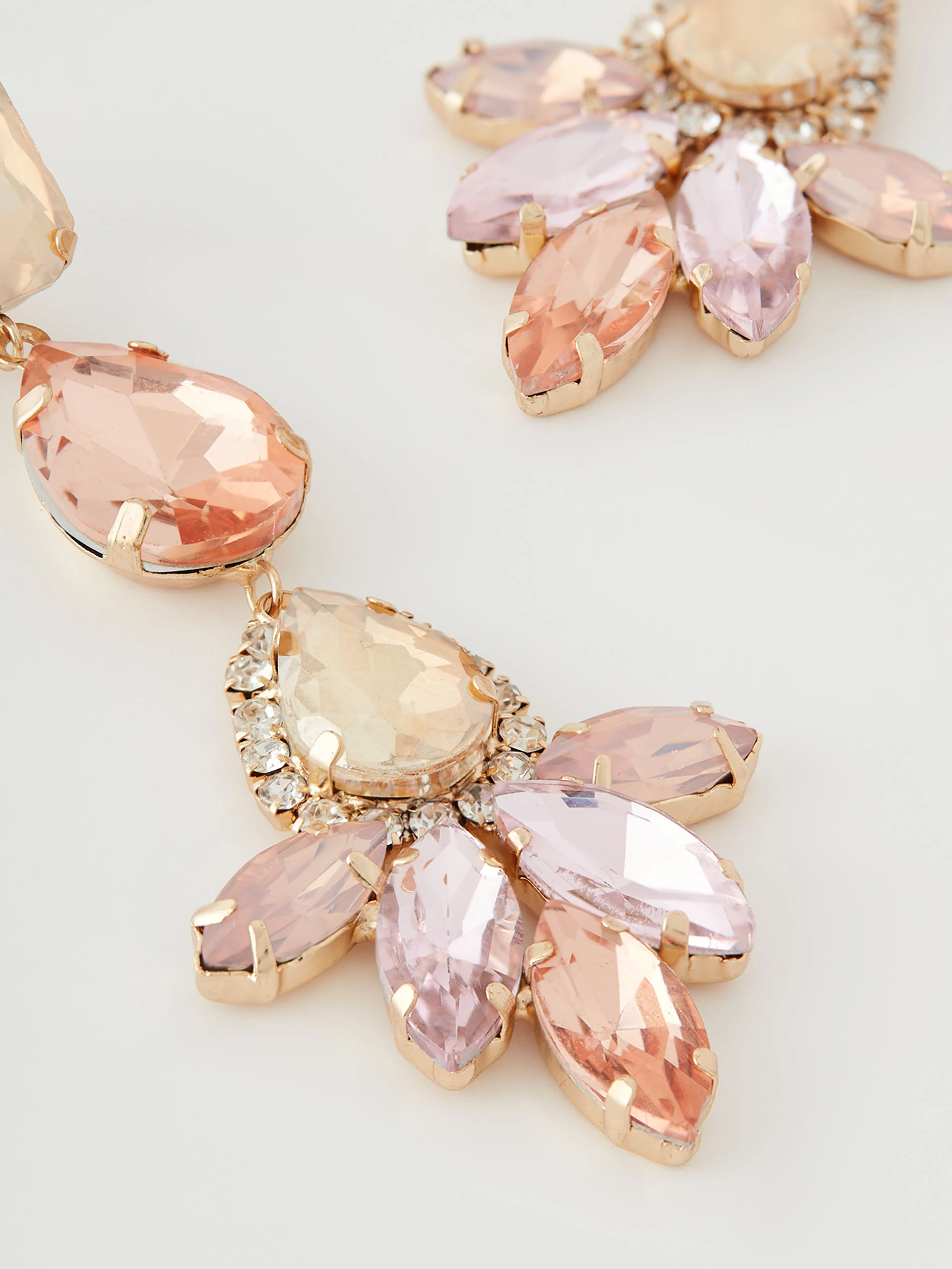 Long earrings with glass ornaments