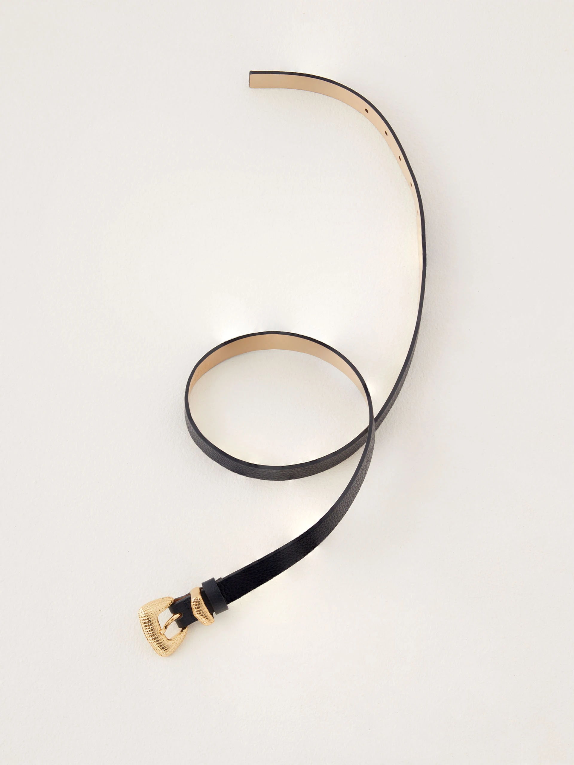 Black elegant natural leather belt