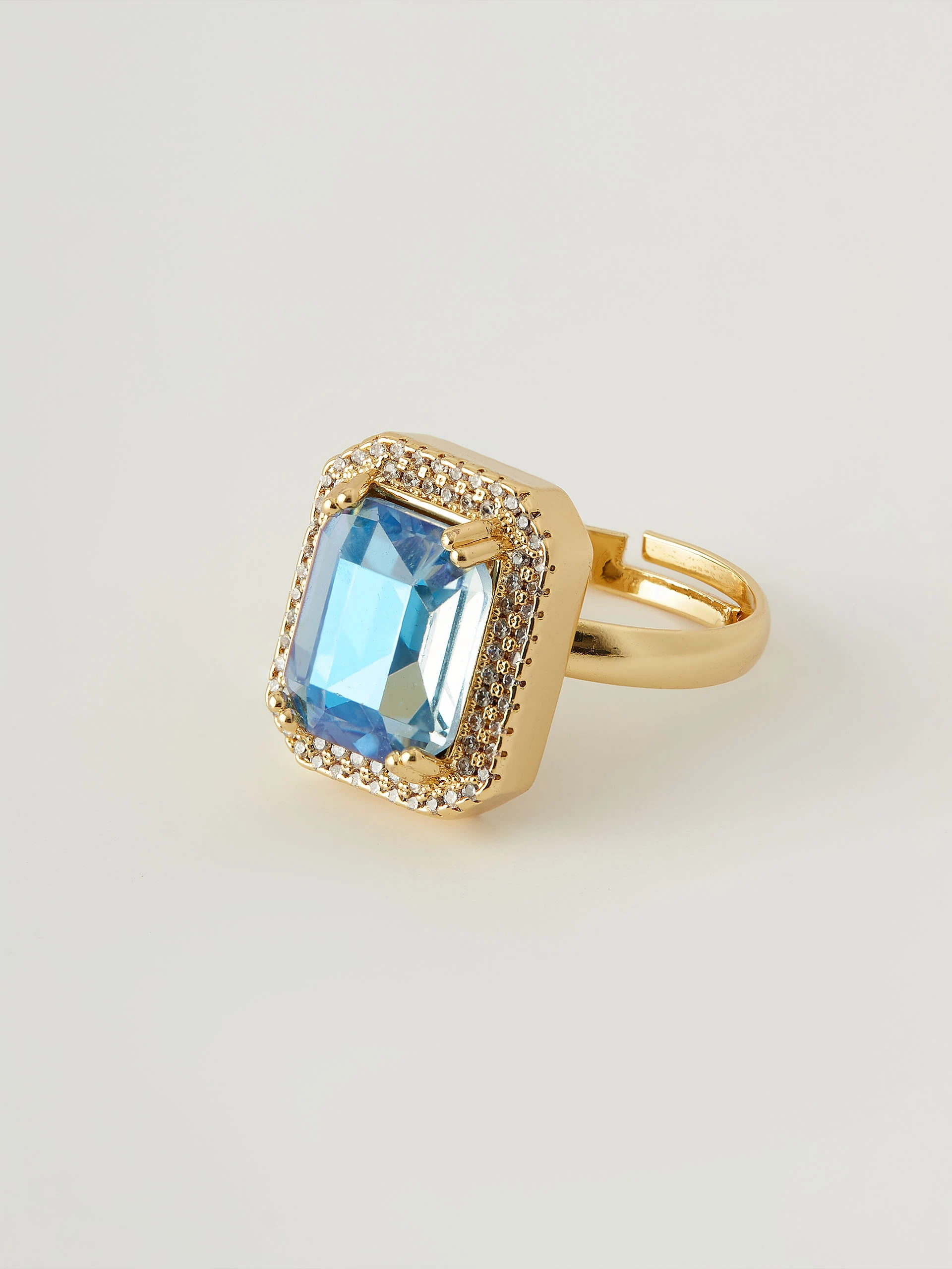 Ring with blue crystal