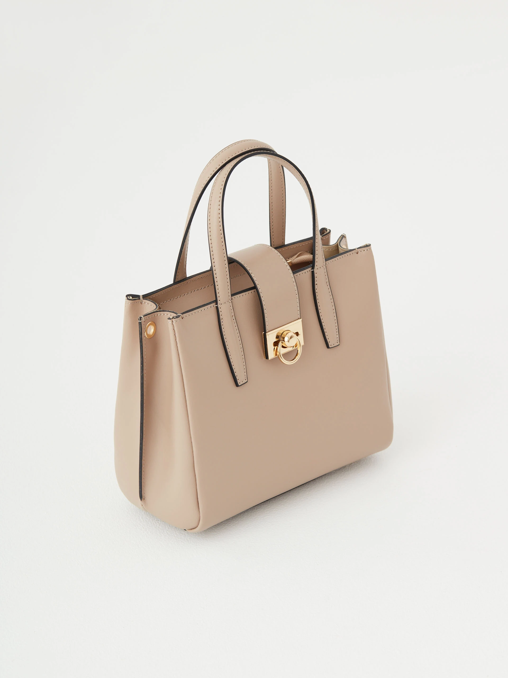Handbag in taupe color