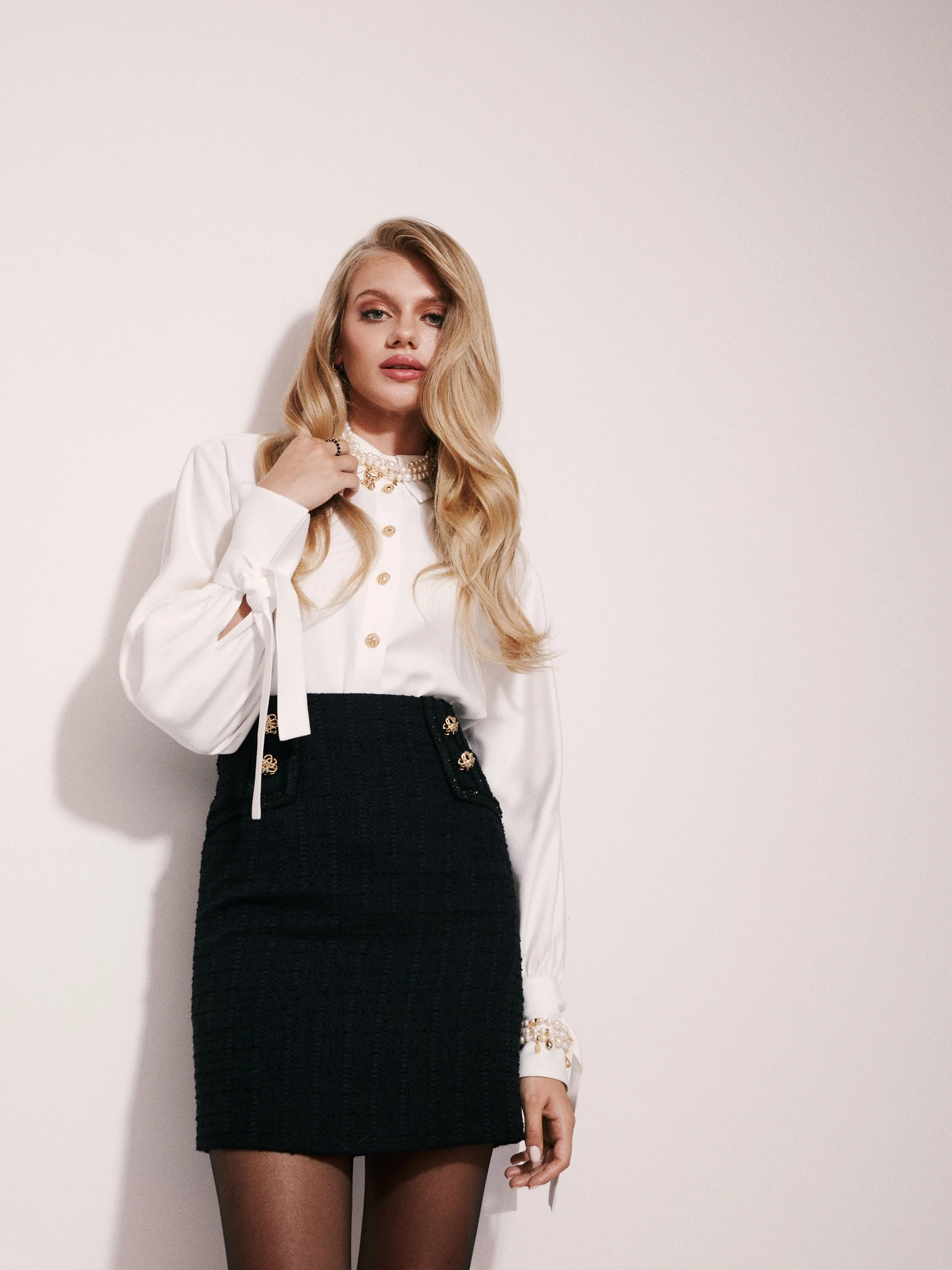 High-waisted tweed skirt
