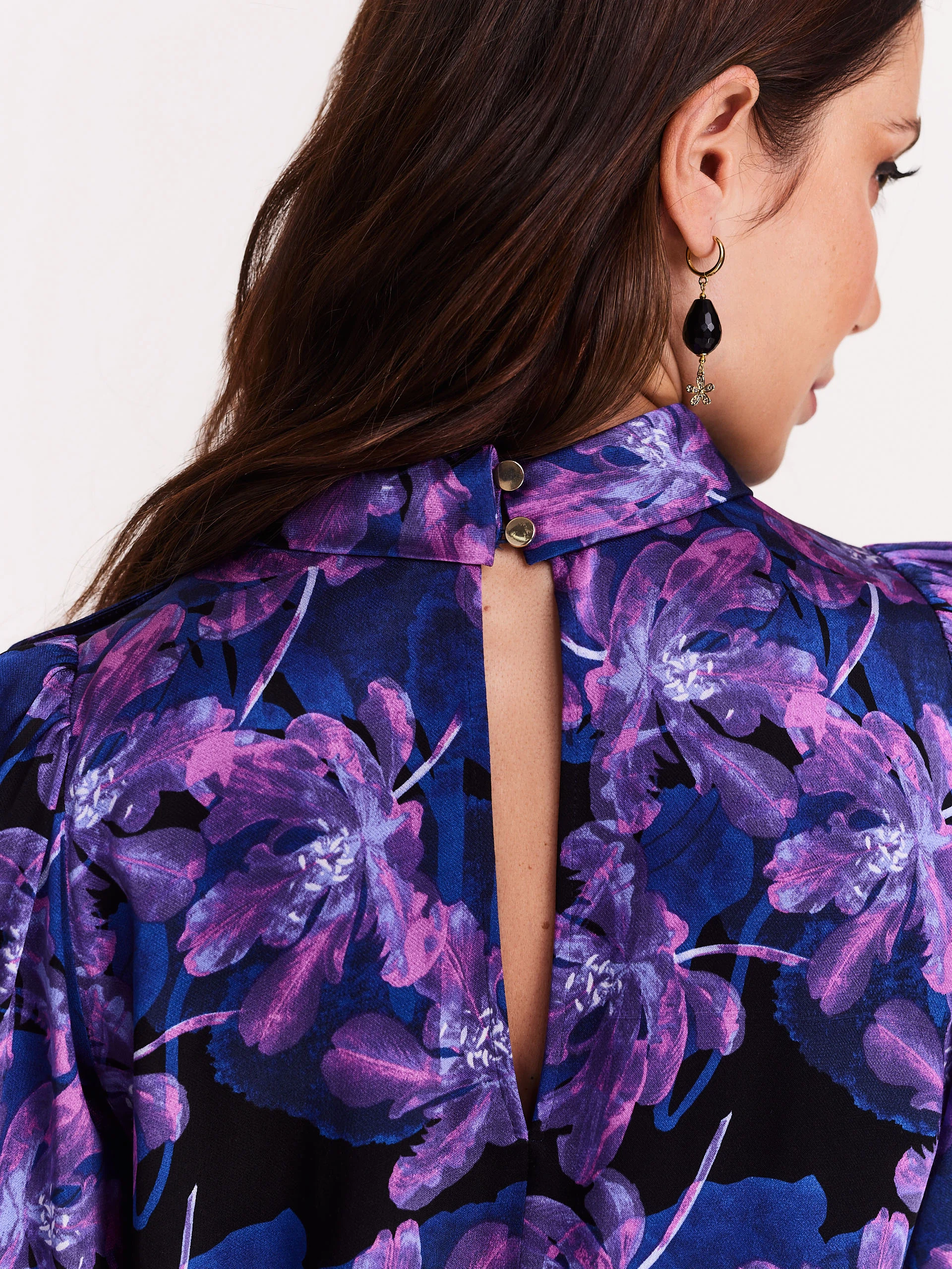 Satin blouse with flowers
