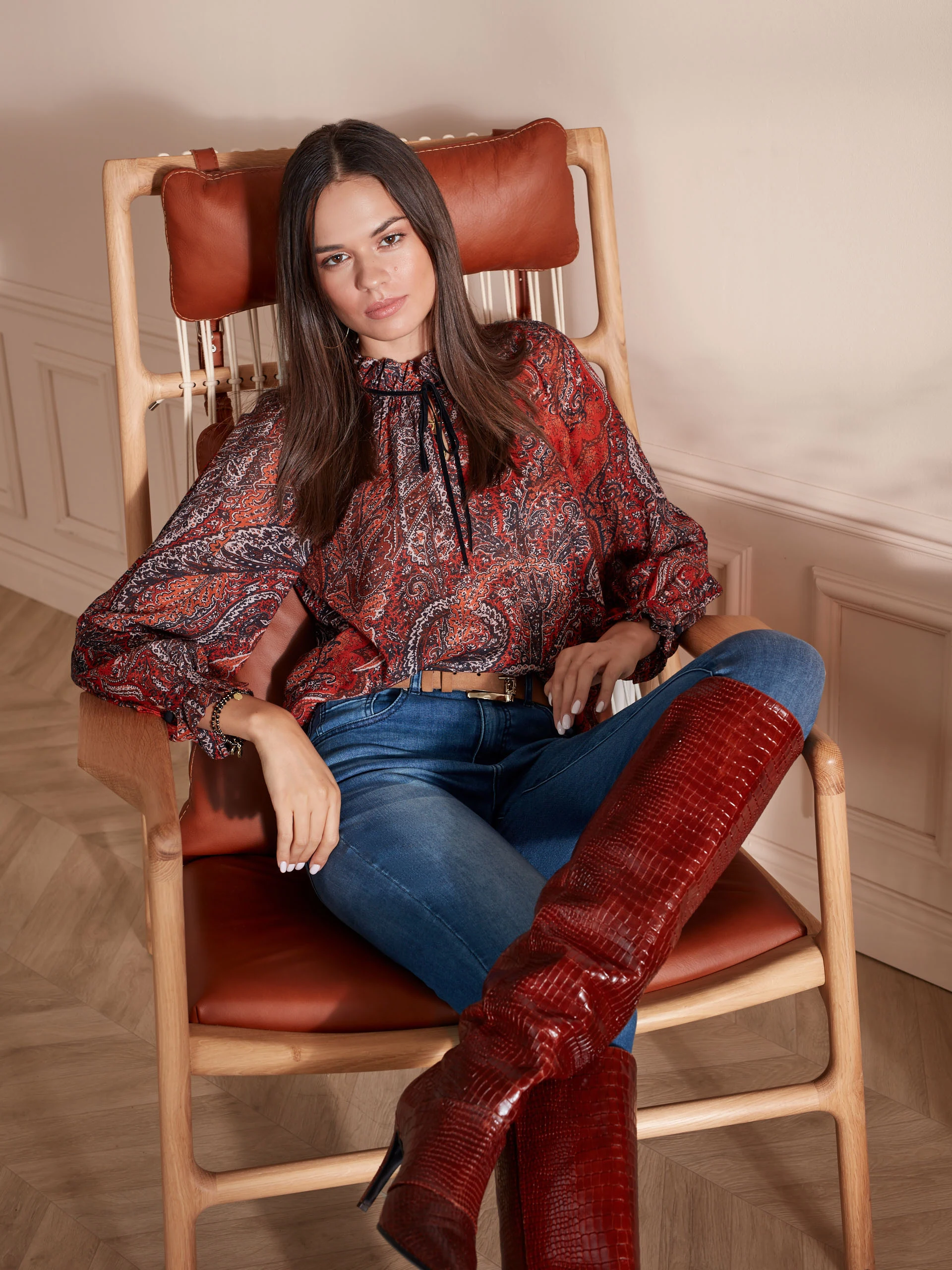 NATURAL LEATHER BOOTS