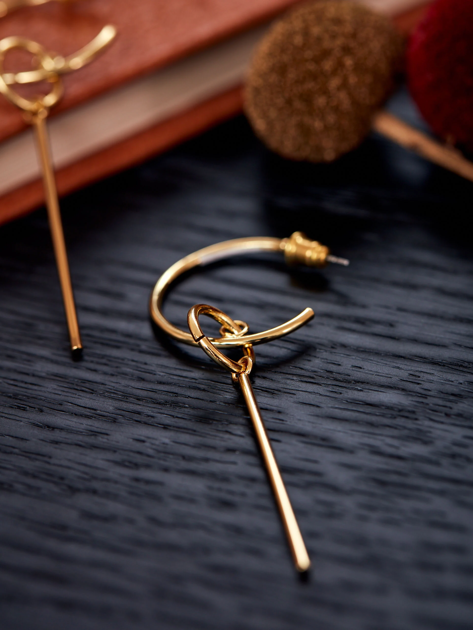 GOLD PLATED CIRCLE EARRINGS
