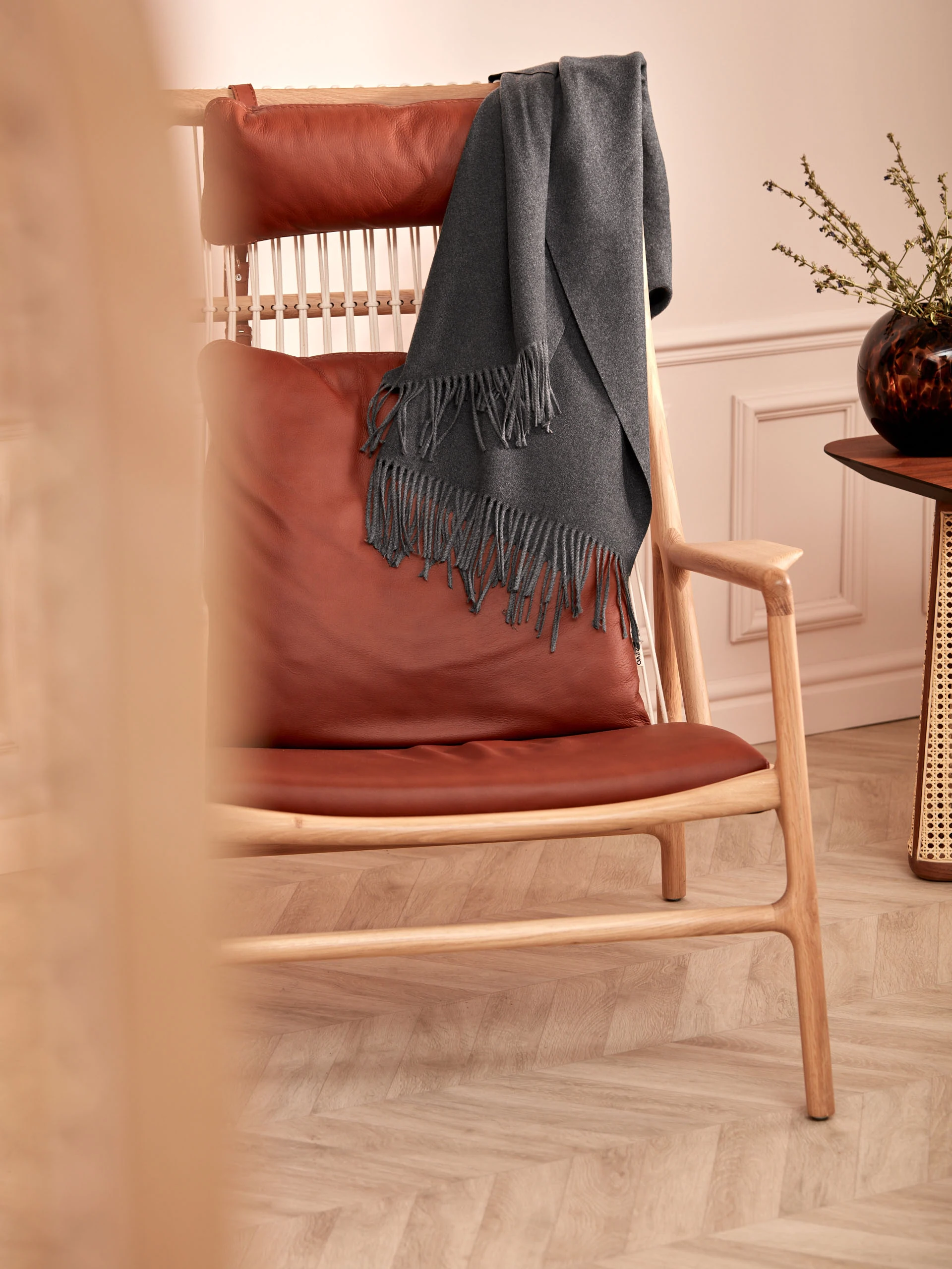 WOOLEN SCARF