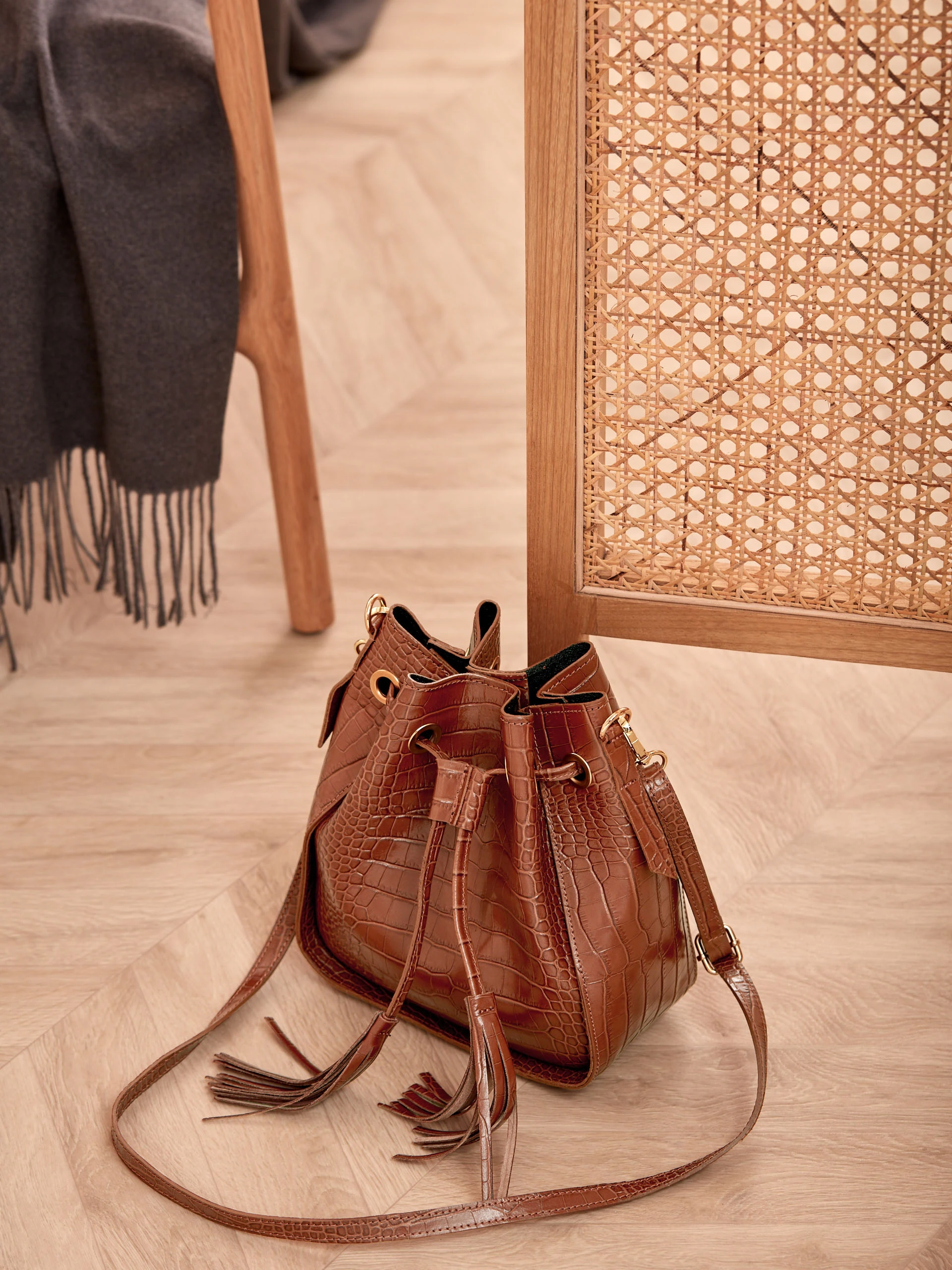 LEATHER BAG HANDBAG