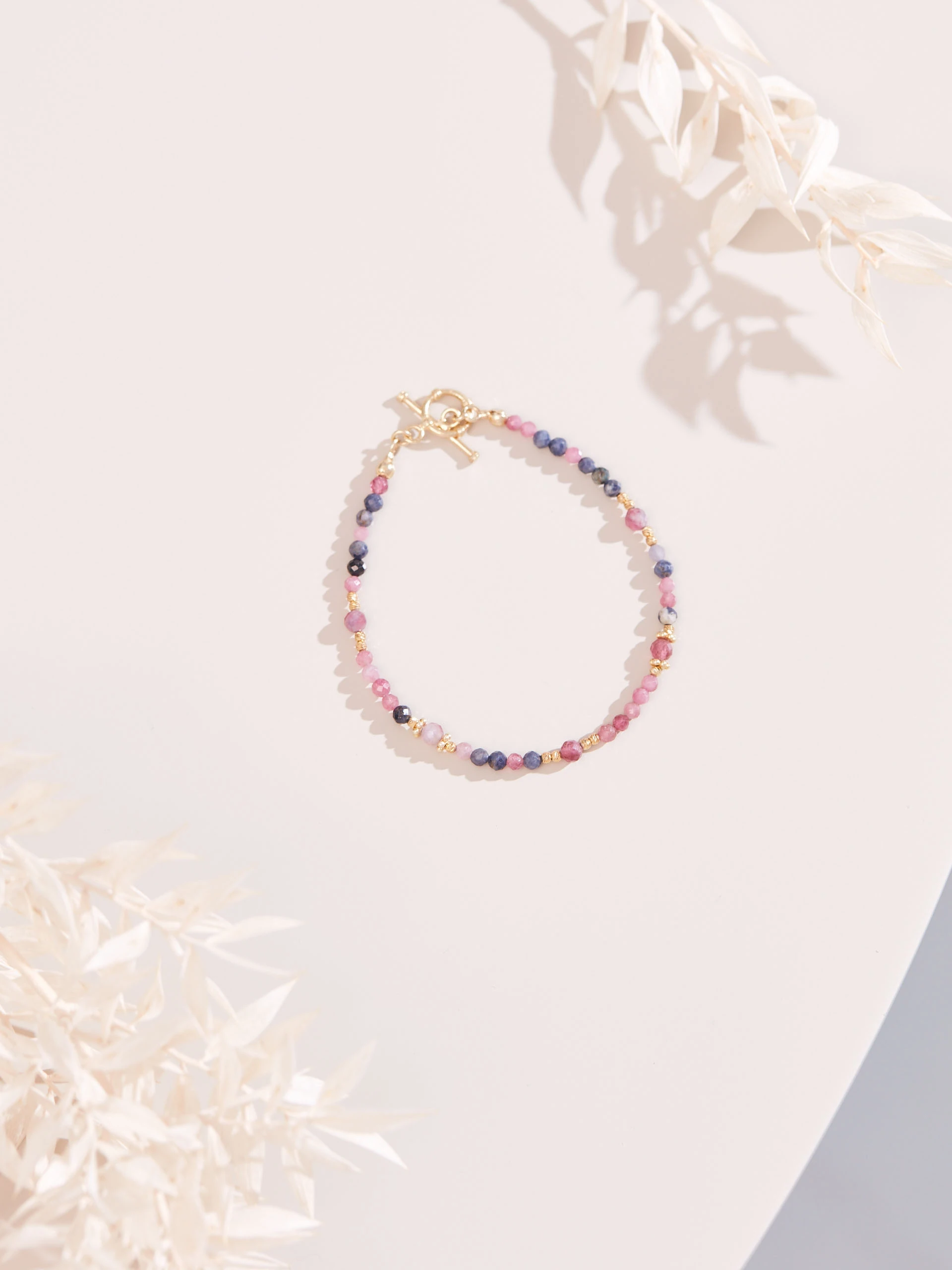 DELICATE COLORFUL BRACELET